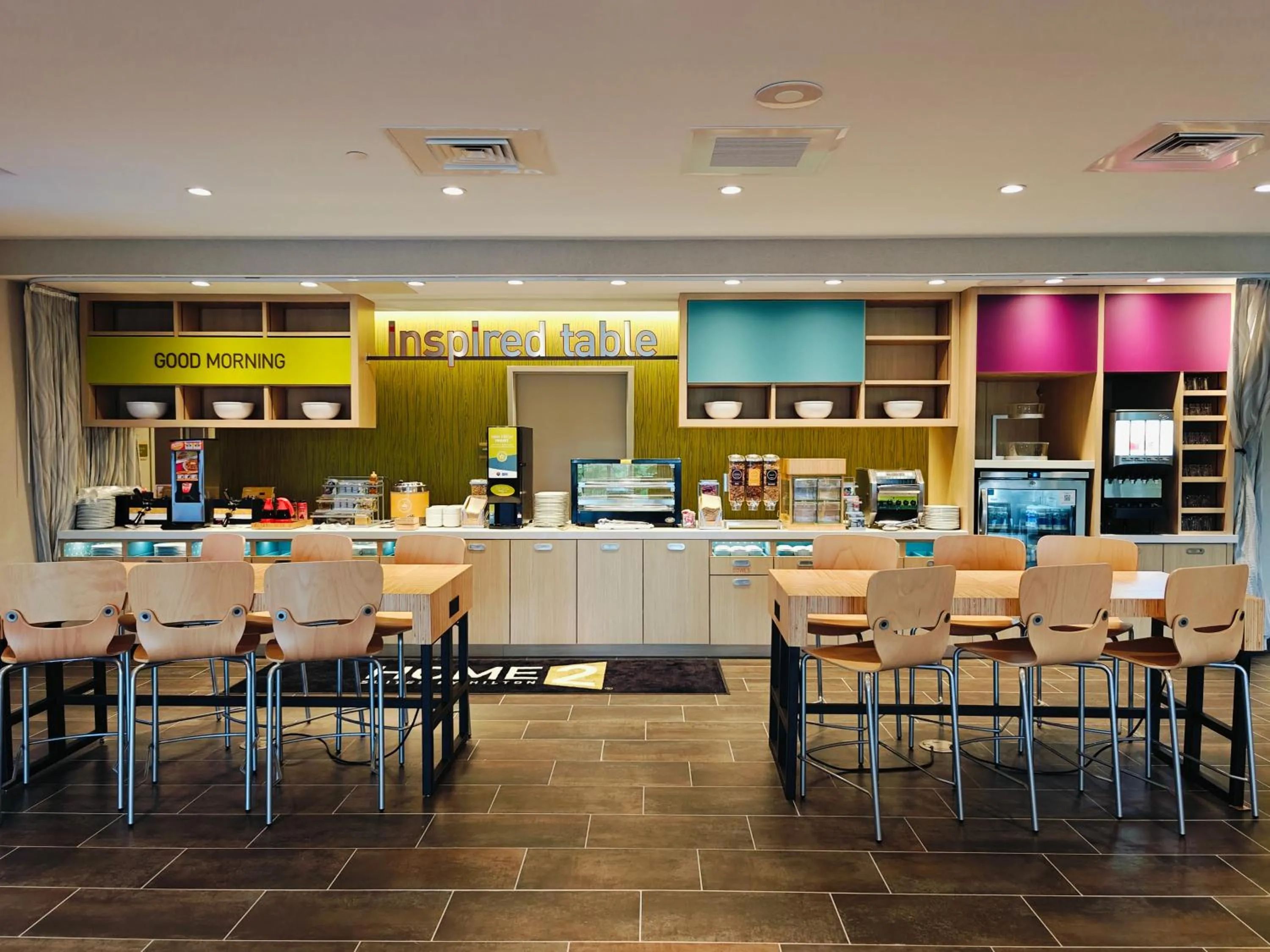 Breakfast in Home2 Suites By Hilton Bristol