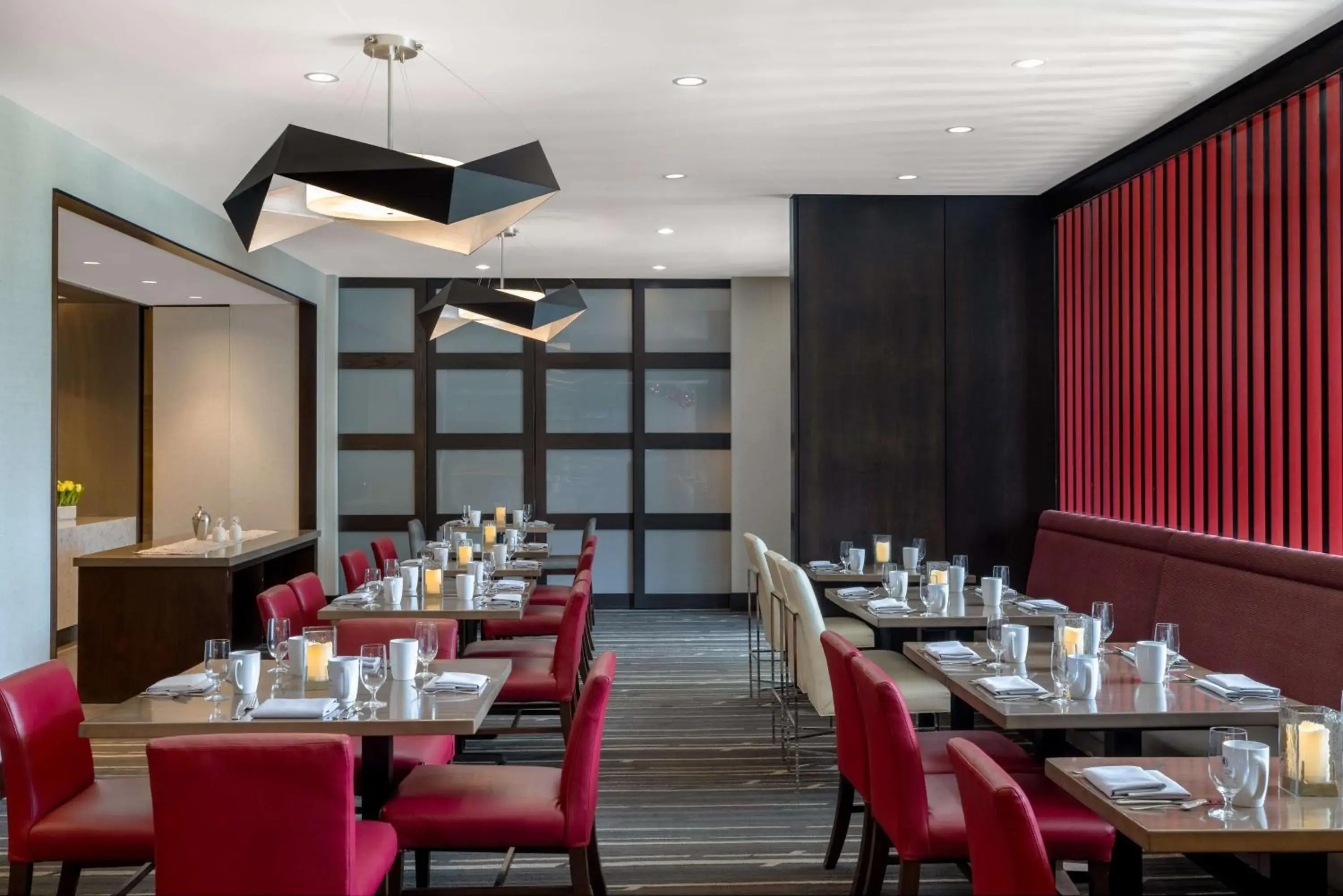 Restaurant/places to eat in Home2 Suites By Hilton Bristol Restaurant/places to eat in Home2 Suites By Hilton Bristol