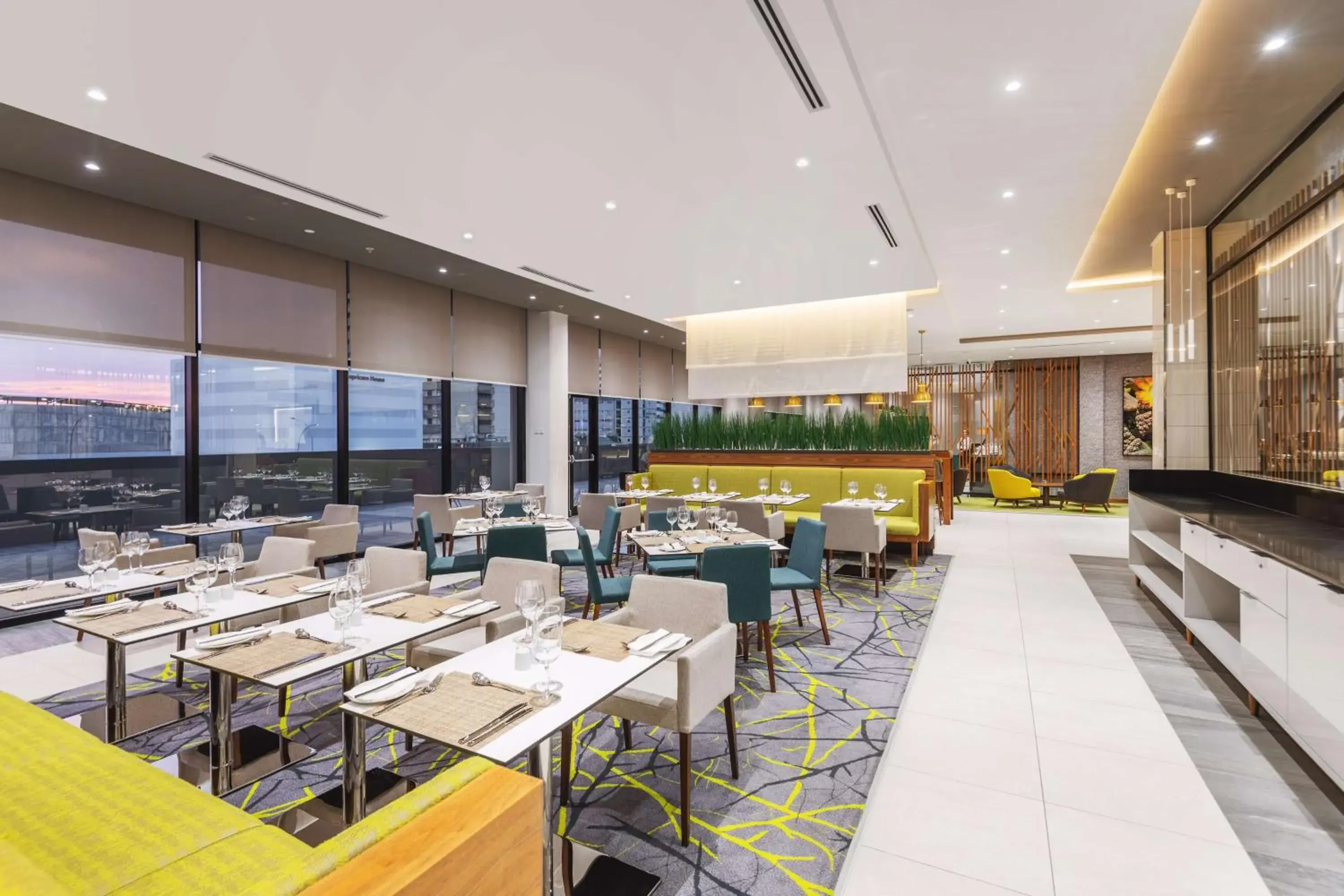 Restaurant/places to eat in Hilton Garden Inn Windhoek Restaurant/places to eat in Hilton Garden Inn Windhoek