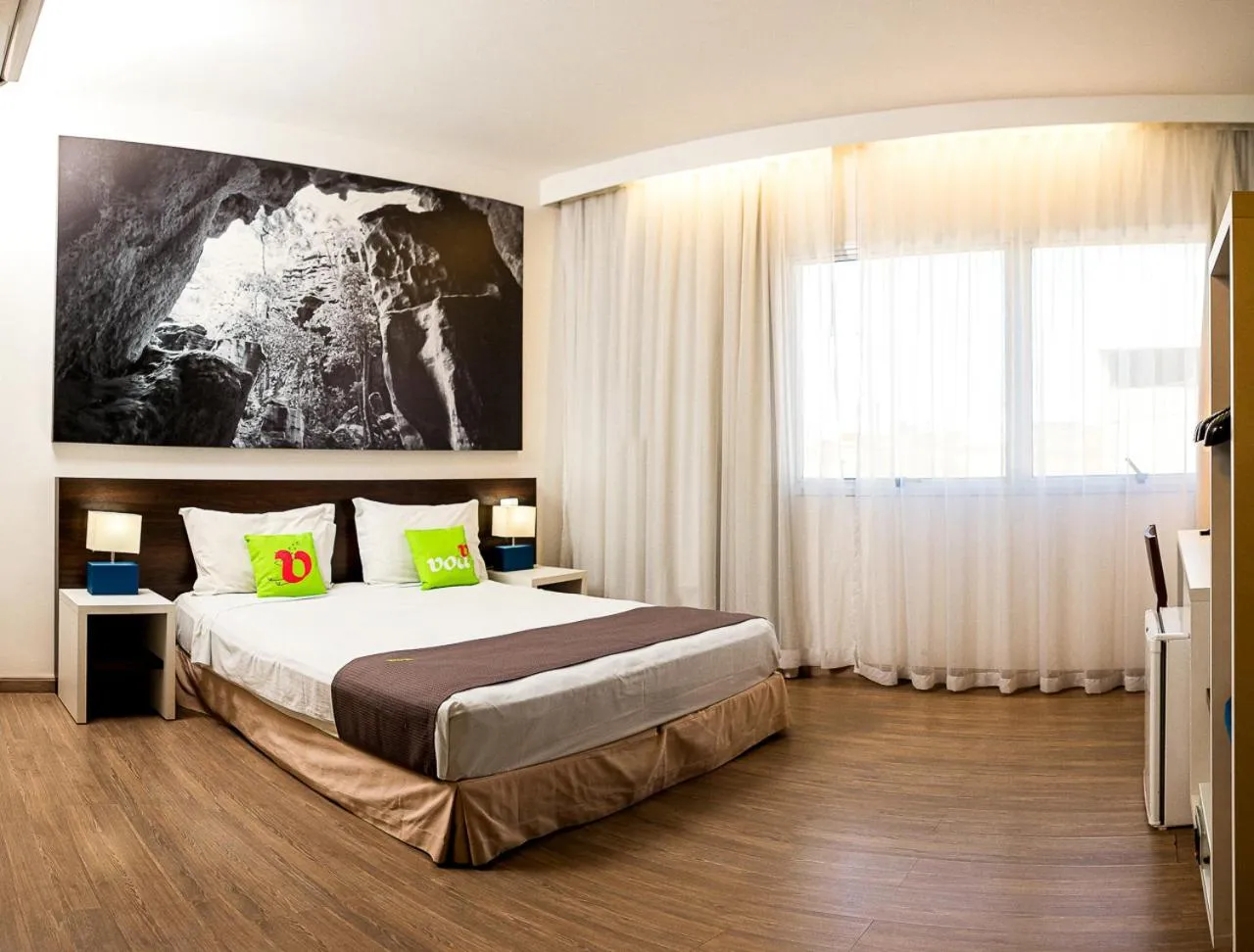 Bedroom, Bed in VOA Business Supreme Choice Confins