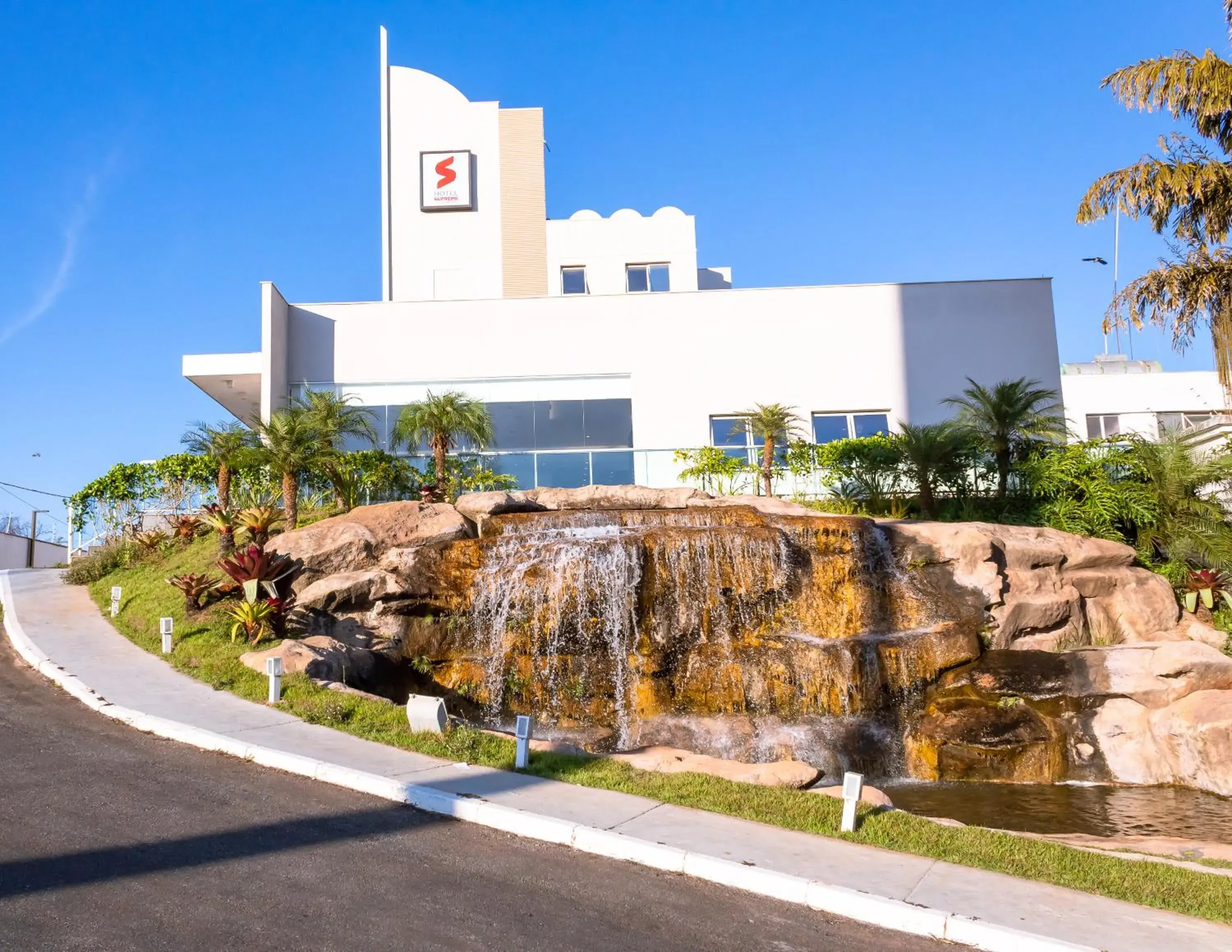 Facade/entrance in VOA Business Supreme Choice Confins Facade/entrance in VOA Business Supreme Choice Confins