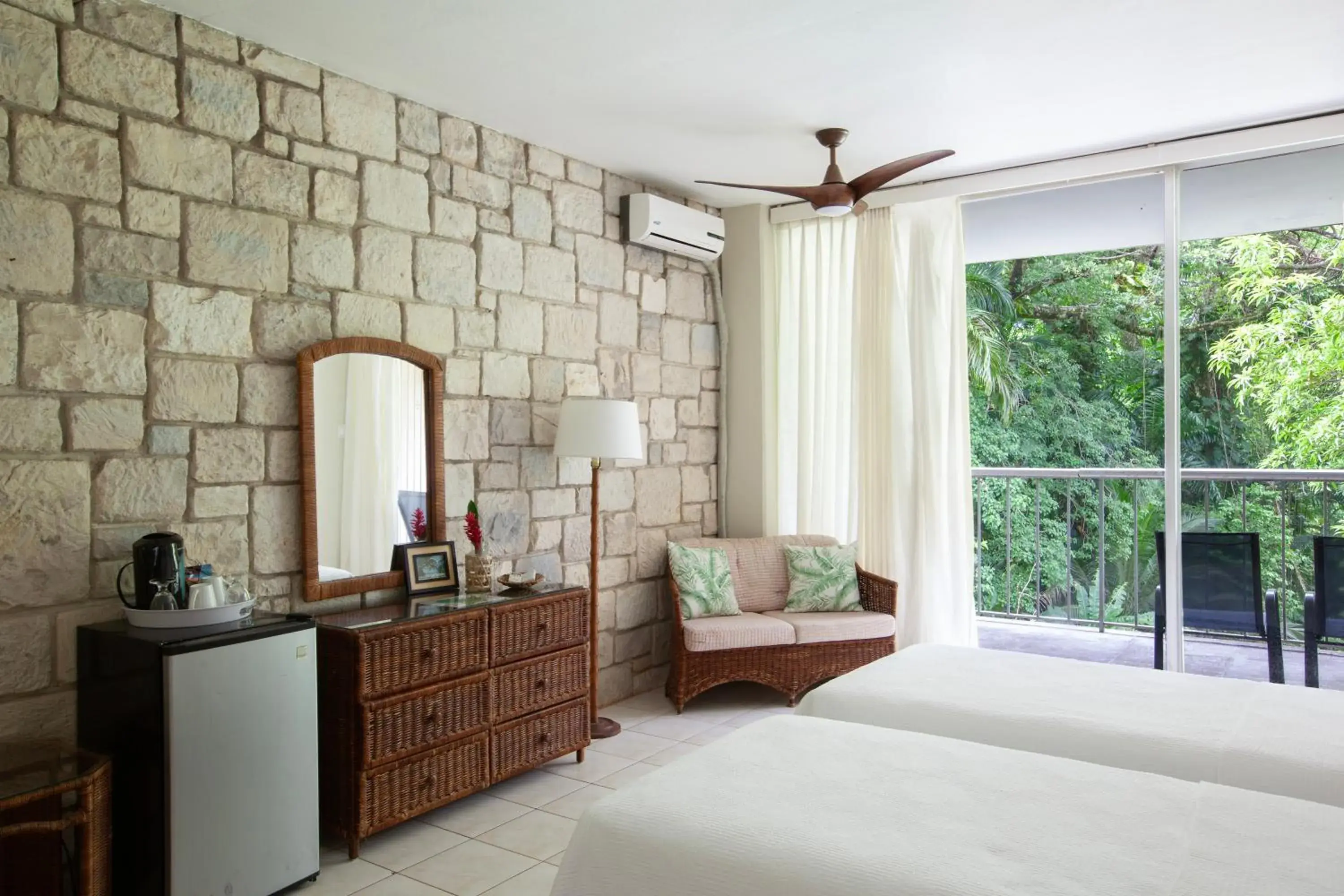 Double or Twin Room with Balcony in Frenchman's Cove Resort Double or Twin Room with Balcony in Frenchman's Cove Resort