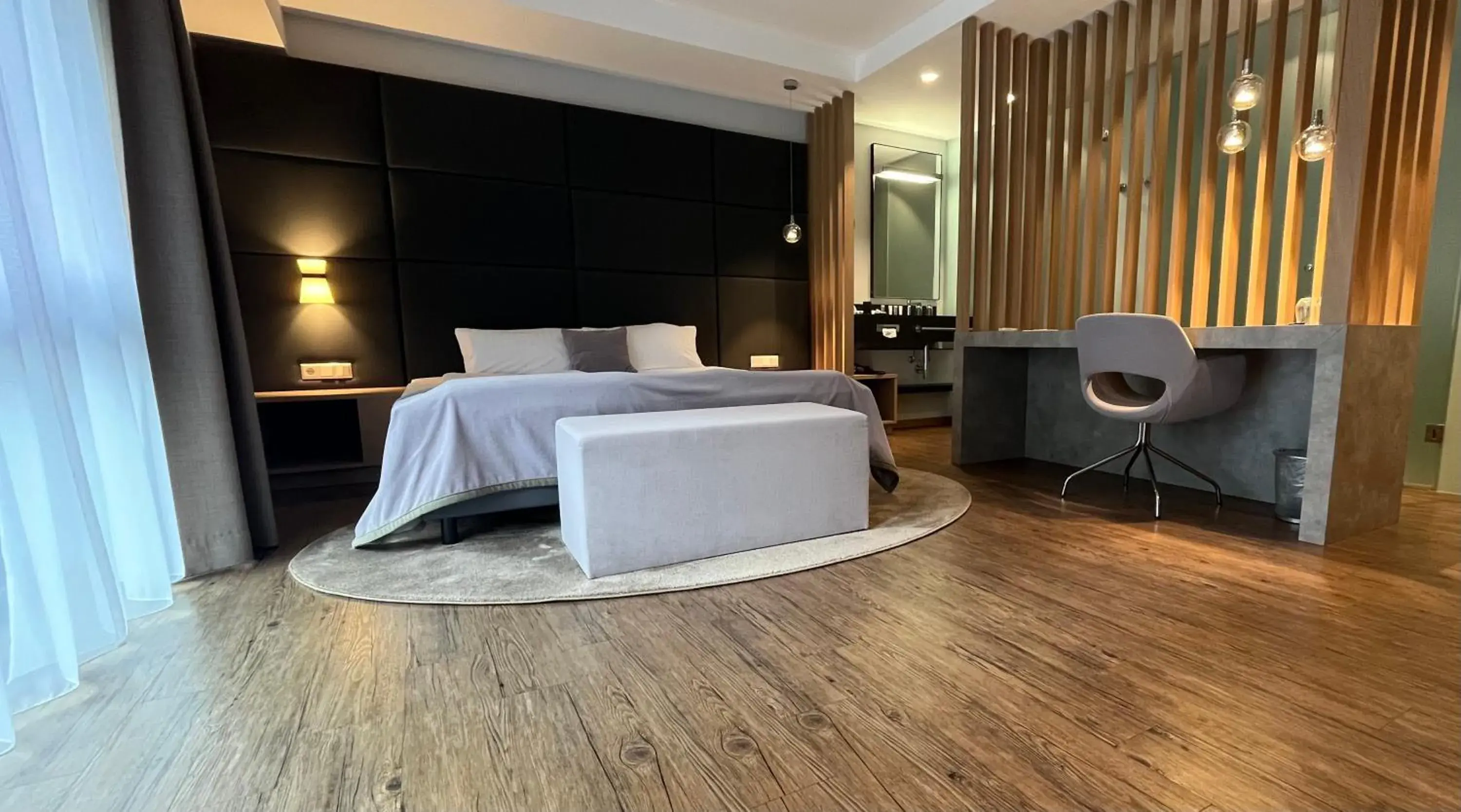 Deluxe Double Room with Balcony in Hotel am Markt Deluxe Double Room with Balcony in Hotel am Markt