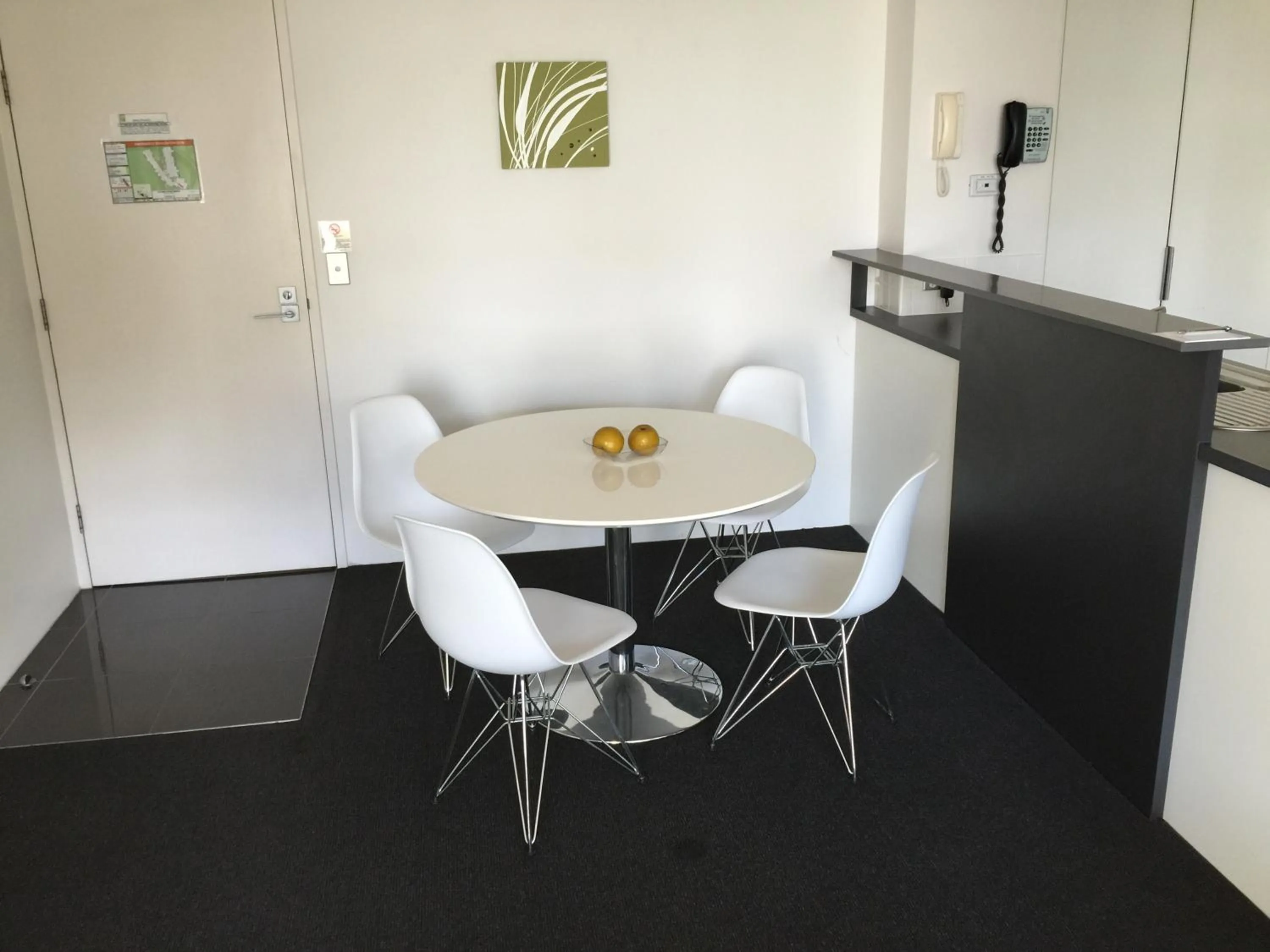 Dinner in Oxygen Apartments