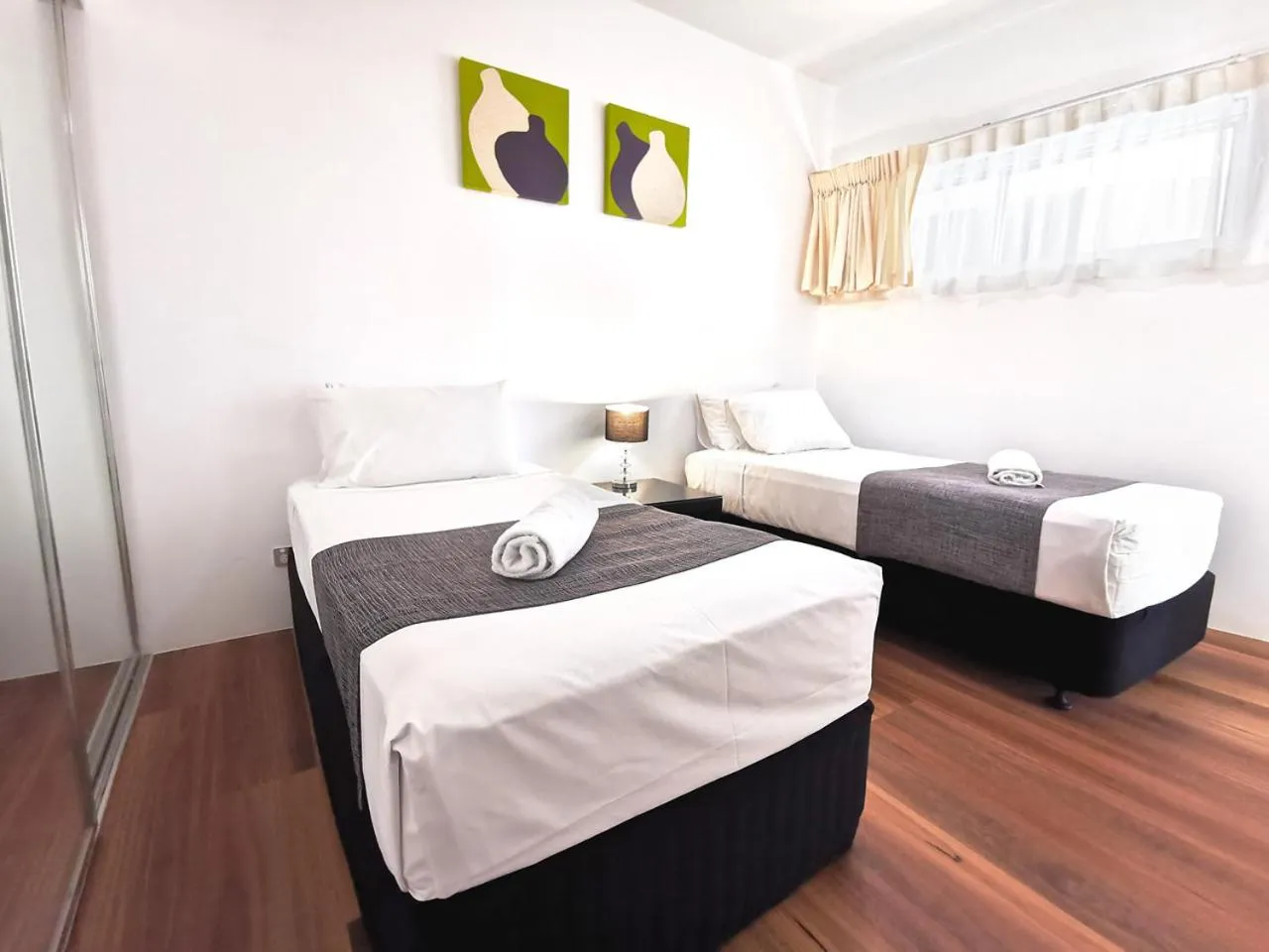 Bedroom, Bed in Oxygen Apartments