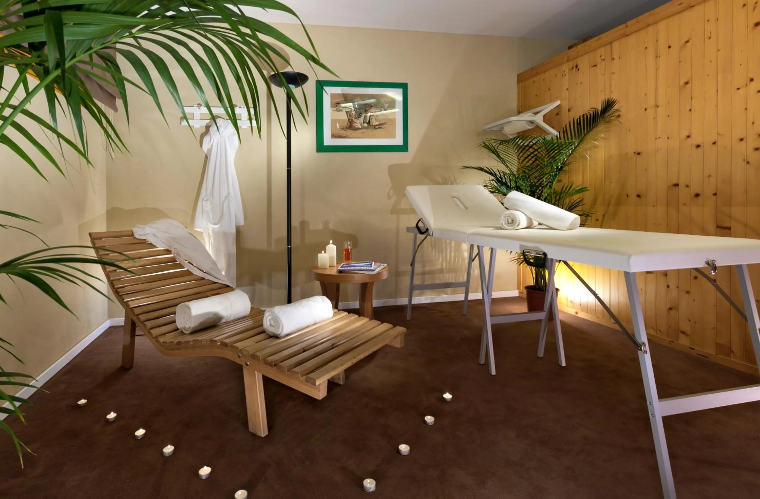 Massage in Hotel Paris Resort