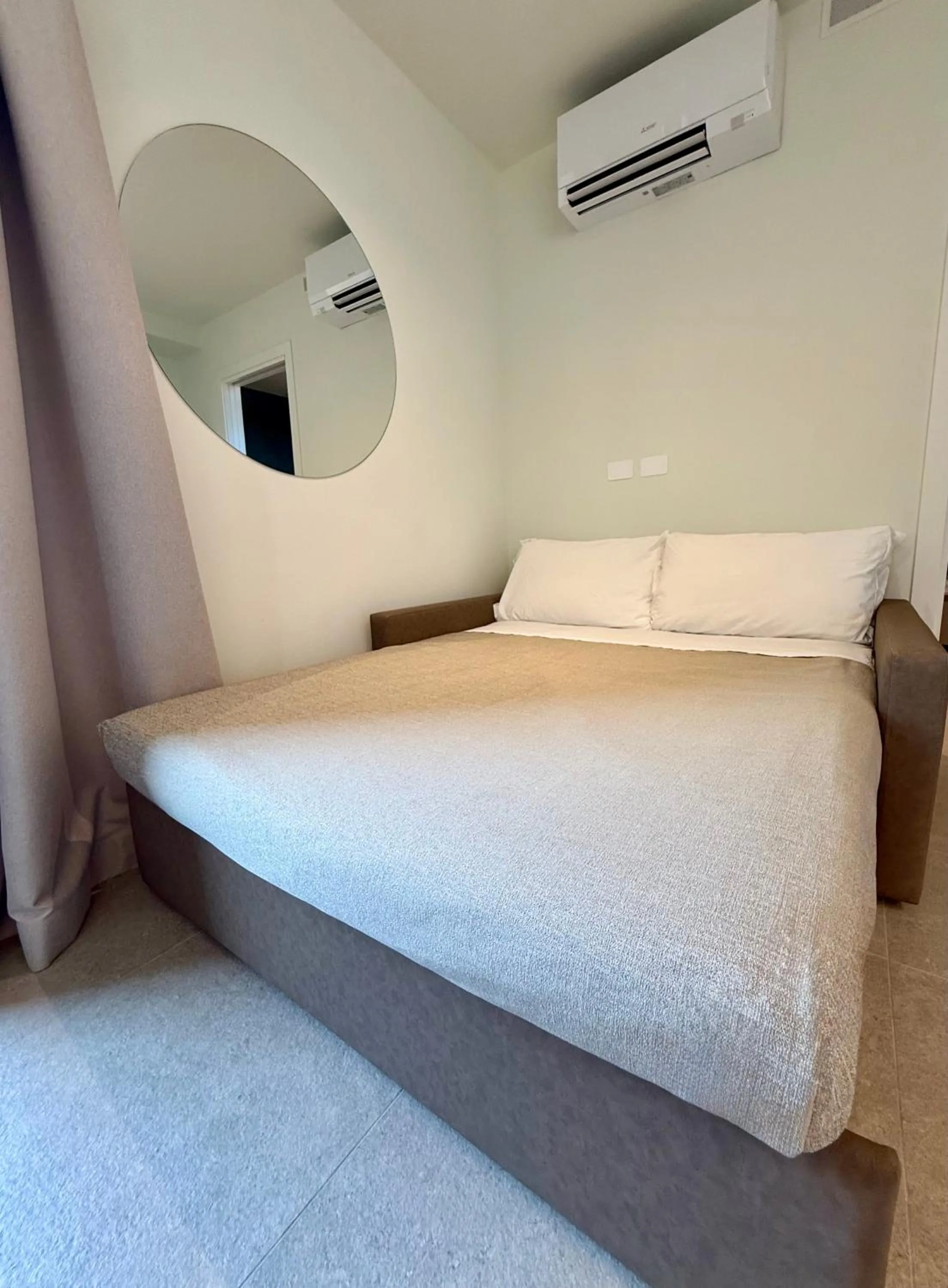 Bed in Hotel Paris Resort