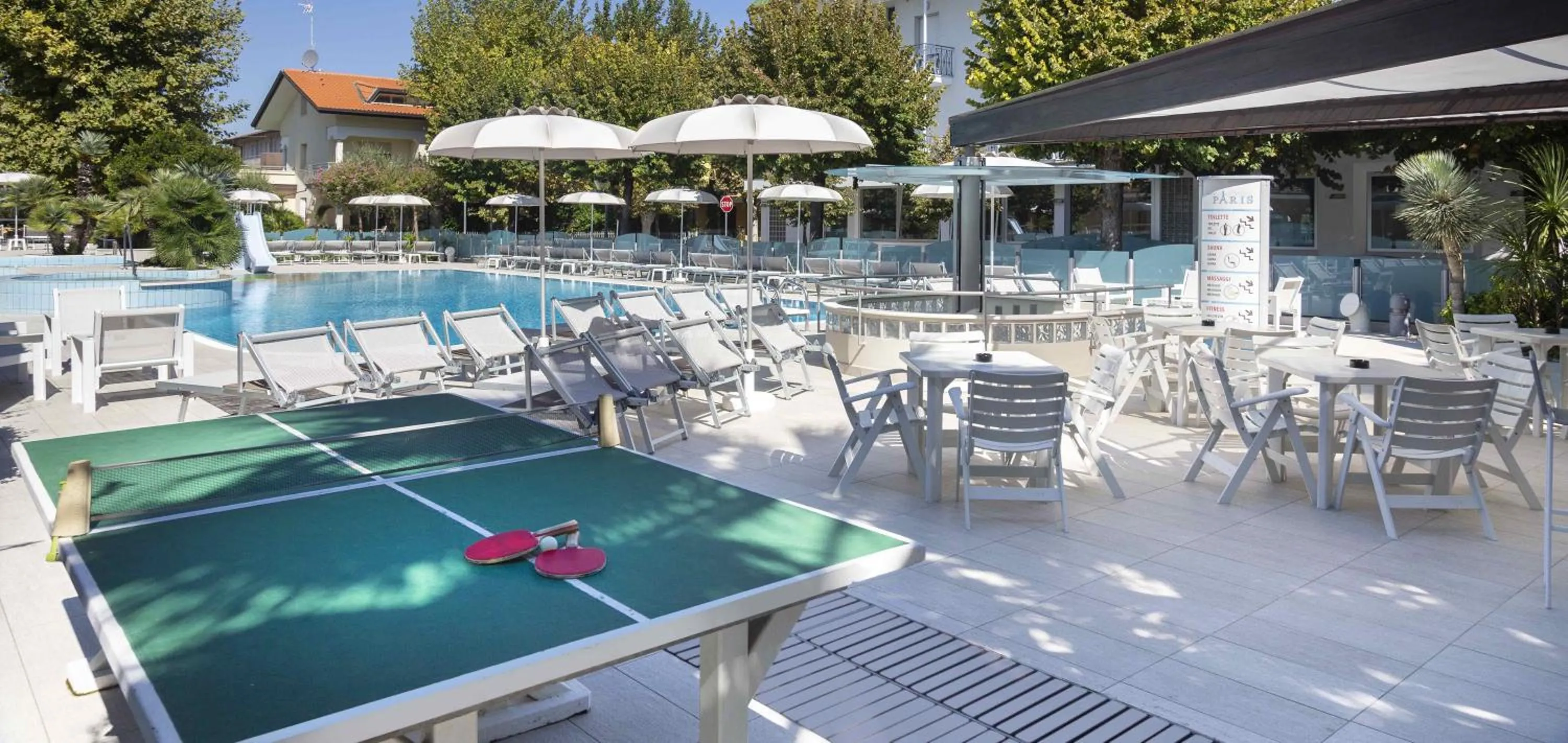 Table tennis in Hotel Paris Resort