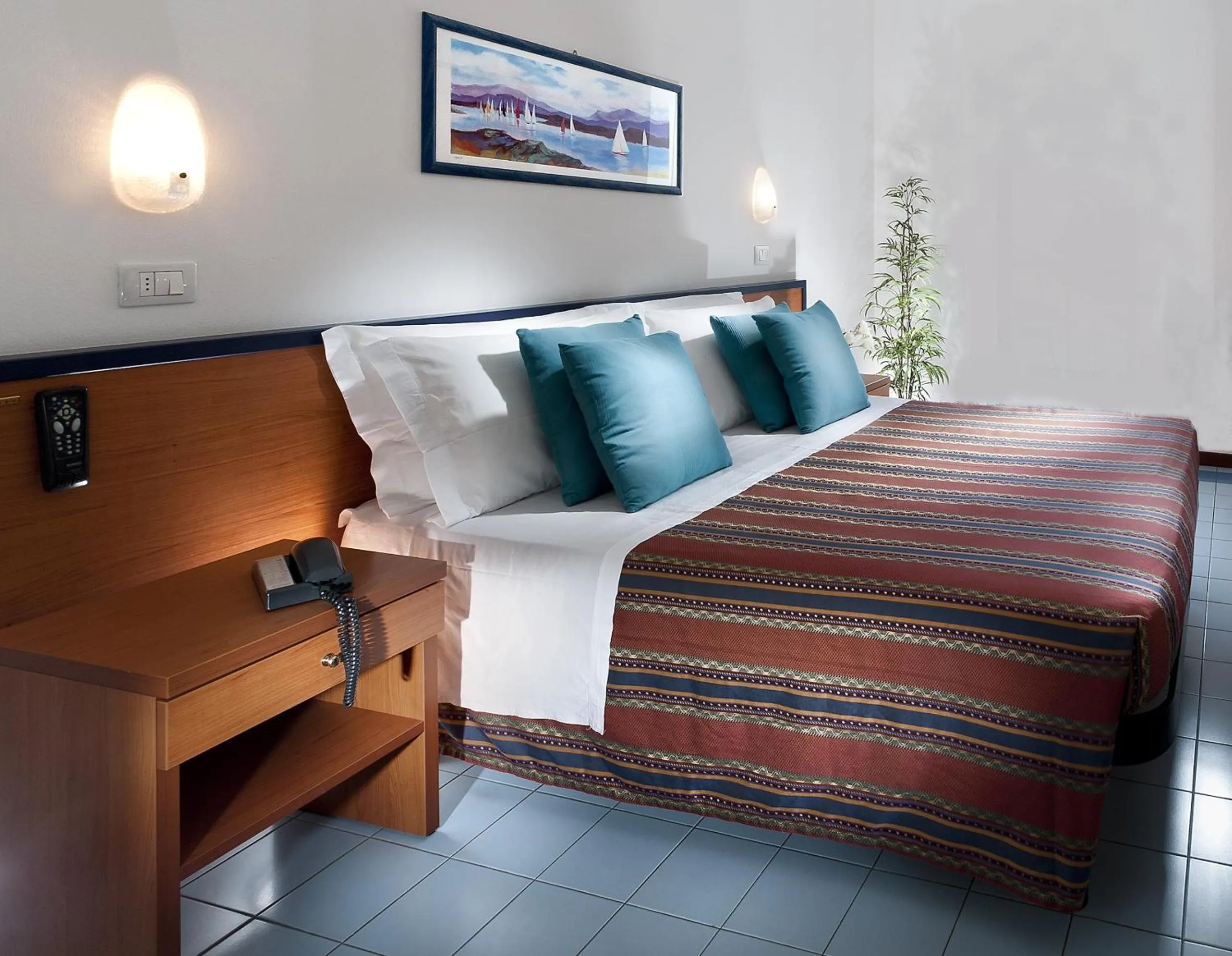 Bed in Hotel Paris Resort