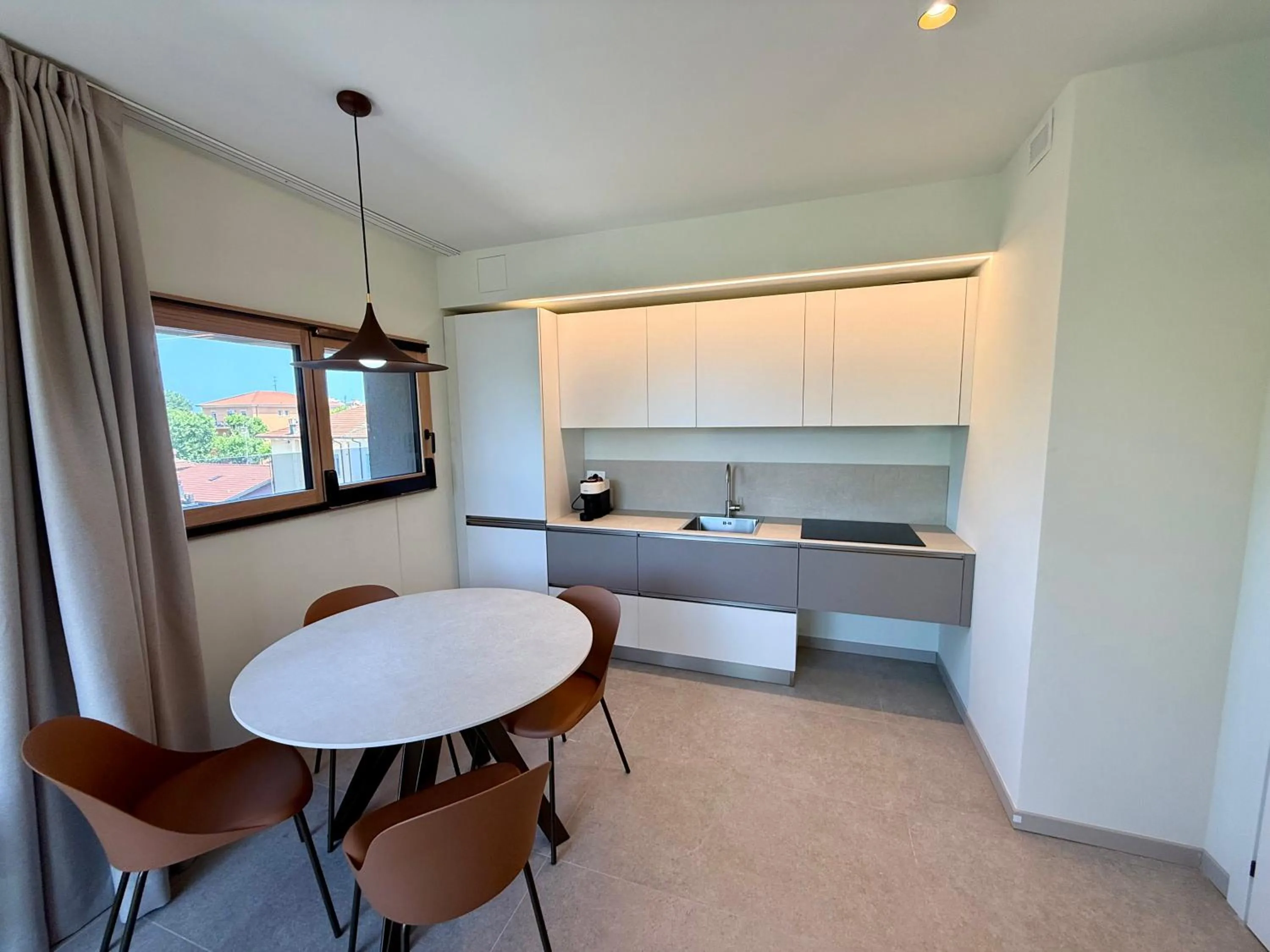 Kitchen or kitchenette in Hotel Paris Resort