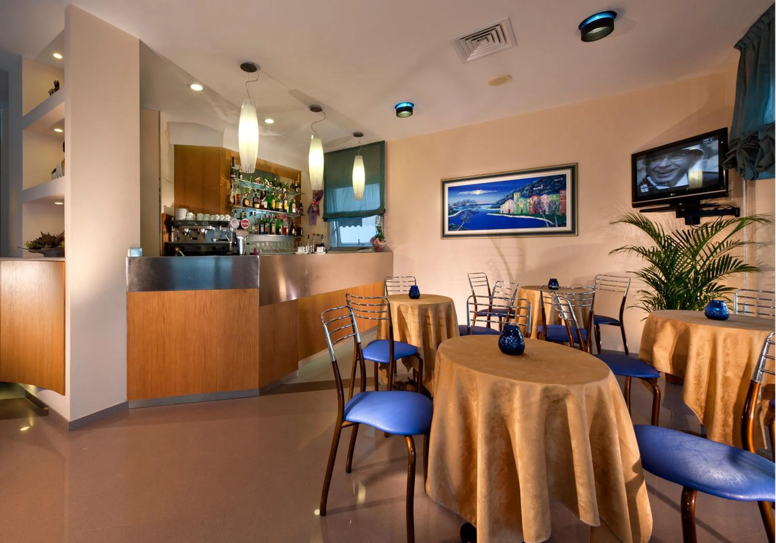 Lounge or bar in Hotel Paris Resort