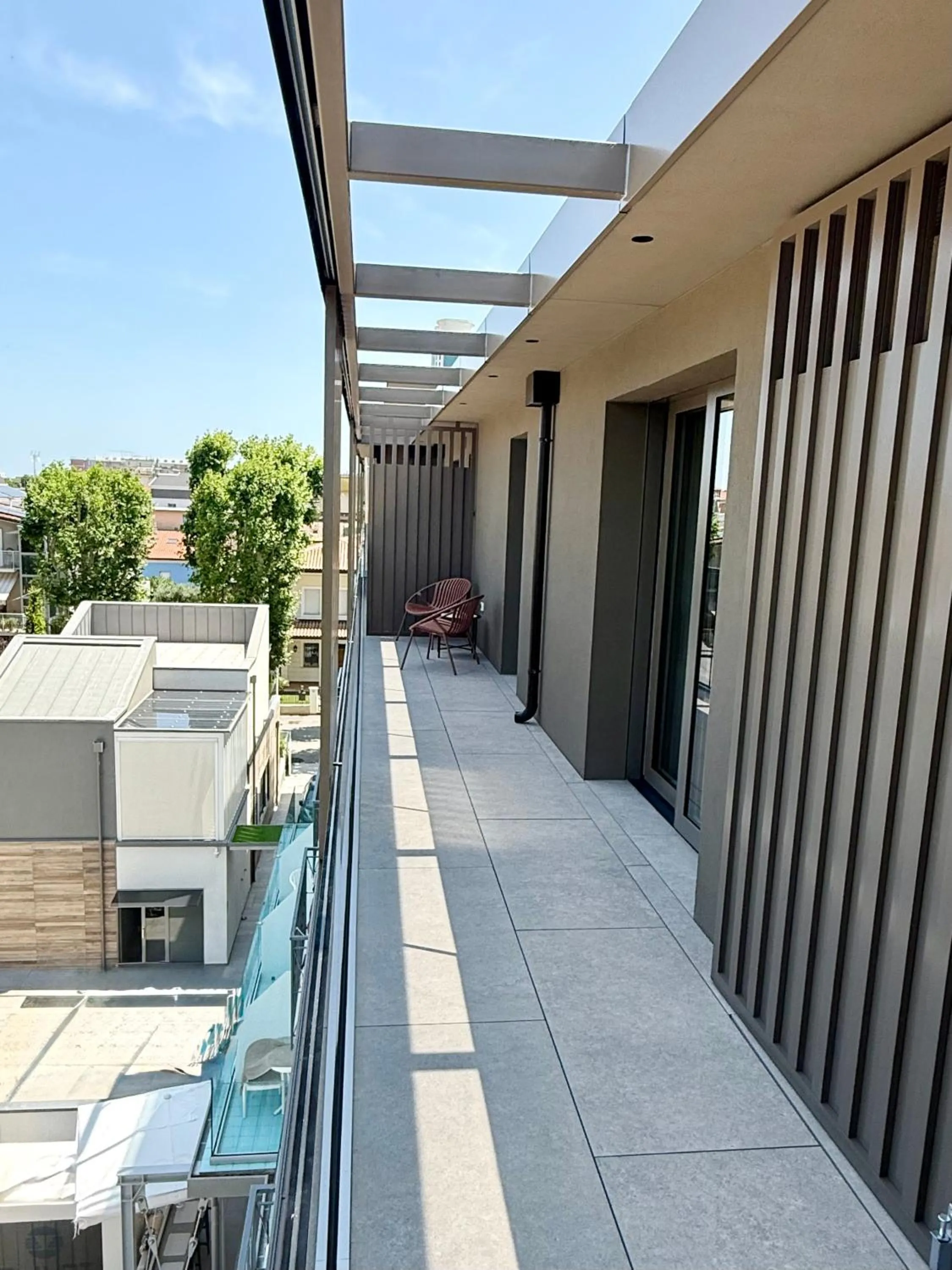 Property building in Hotel Paris Resort