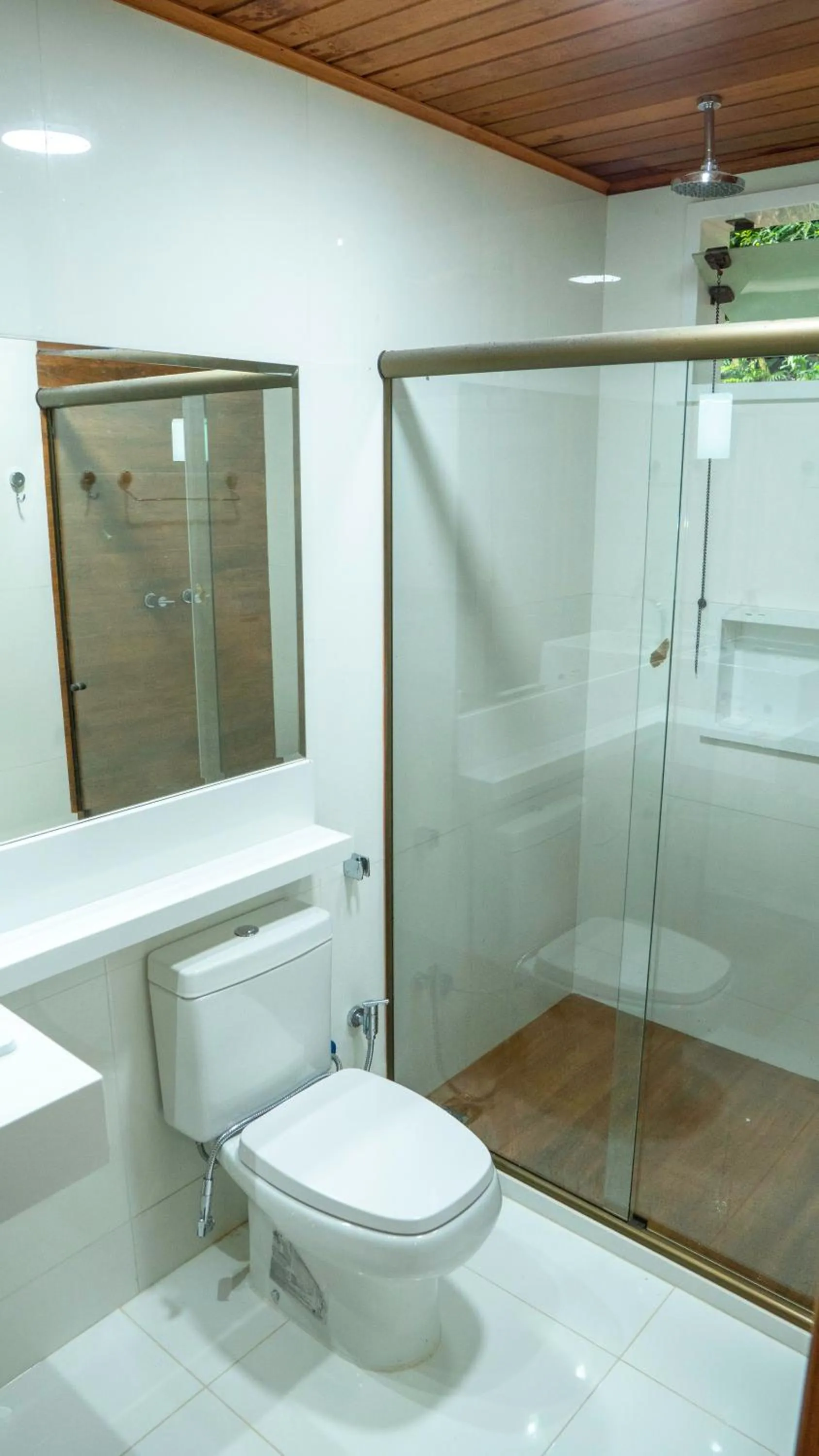 Shower in Praia da Crena