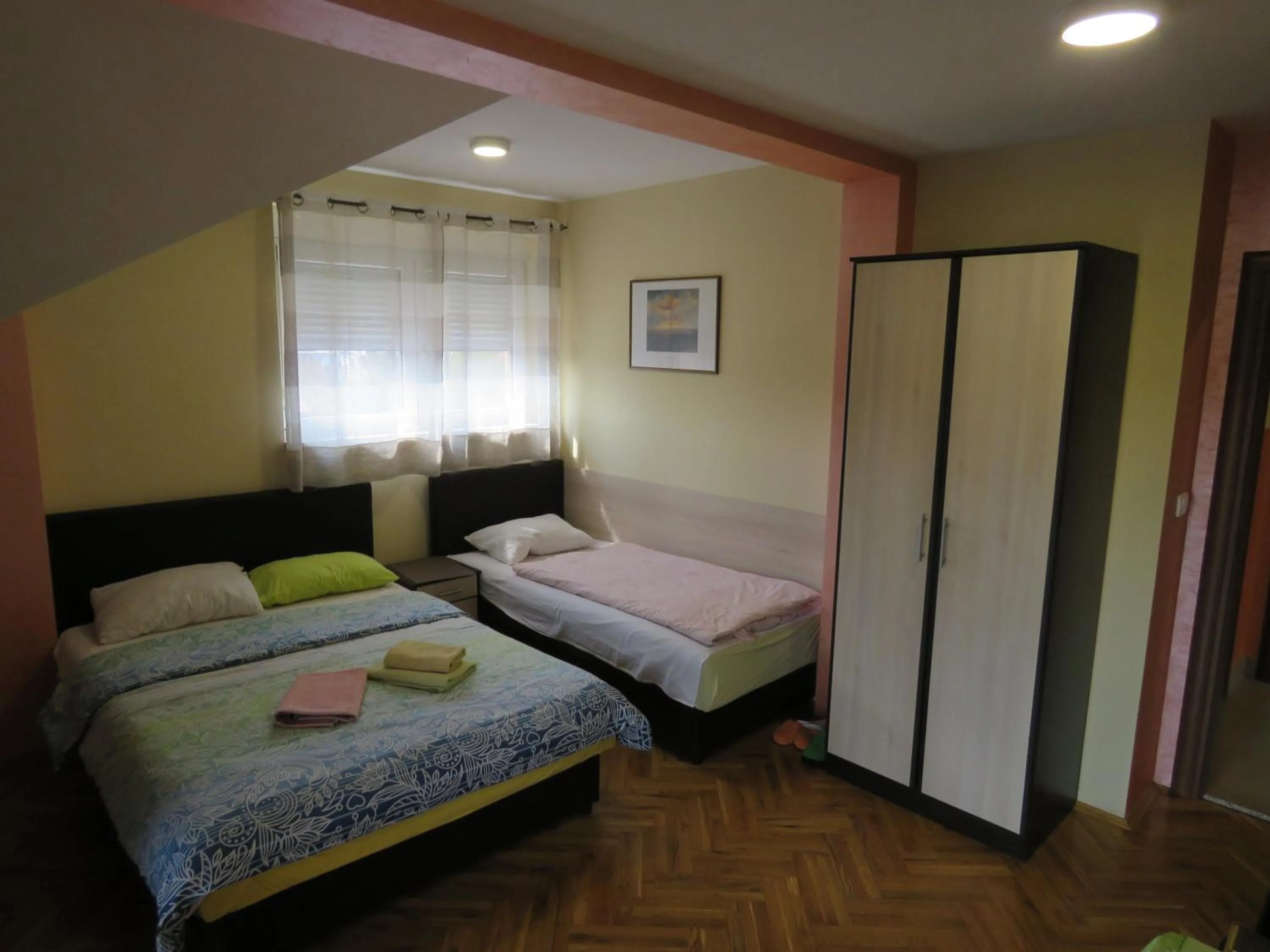 Bed in Apartments Bella Mare Belgrade