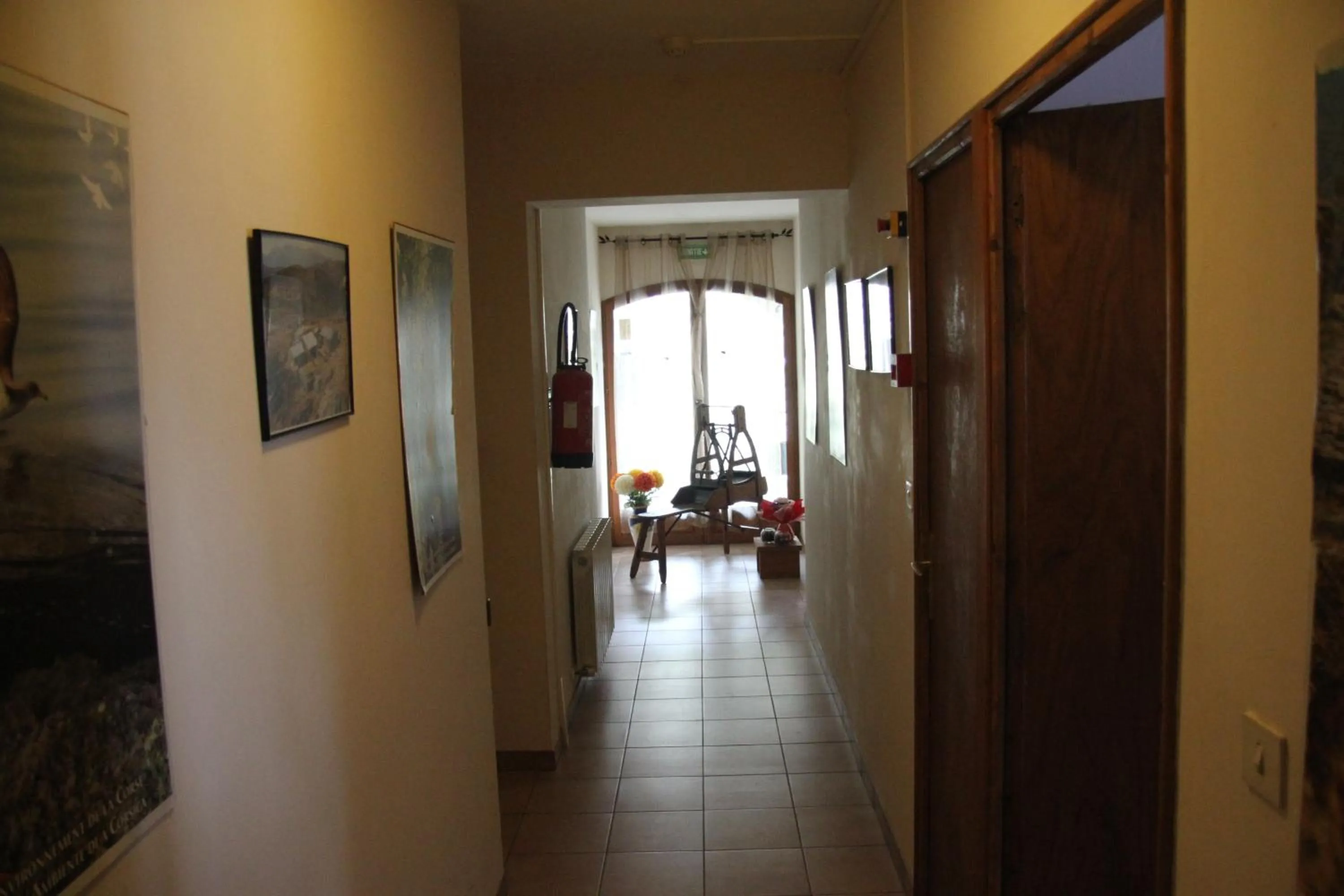 Decorative detail in Chambre d'Hôte "Chez Antoinette et Charles"