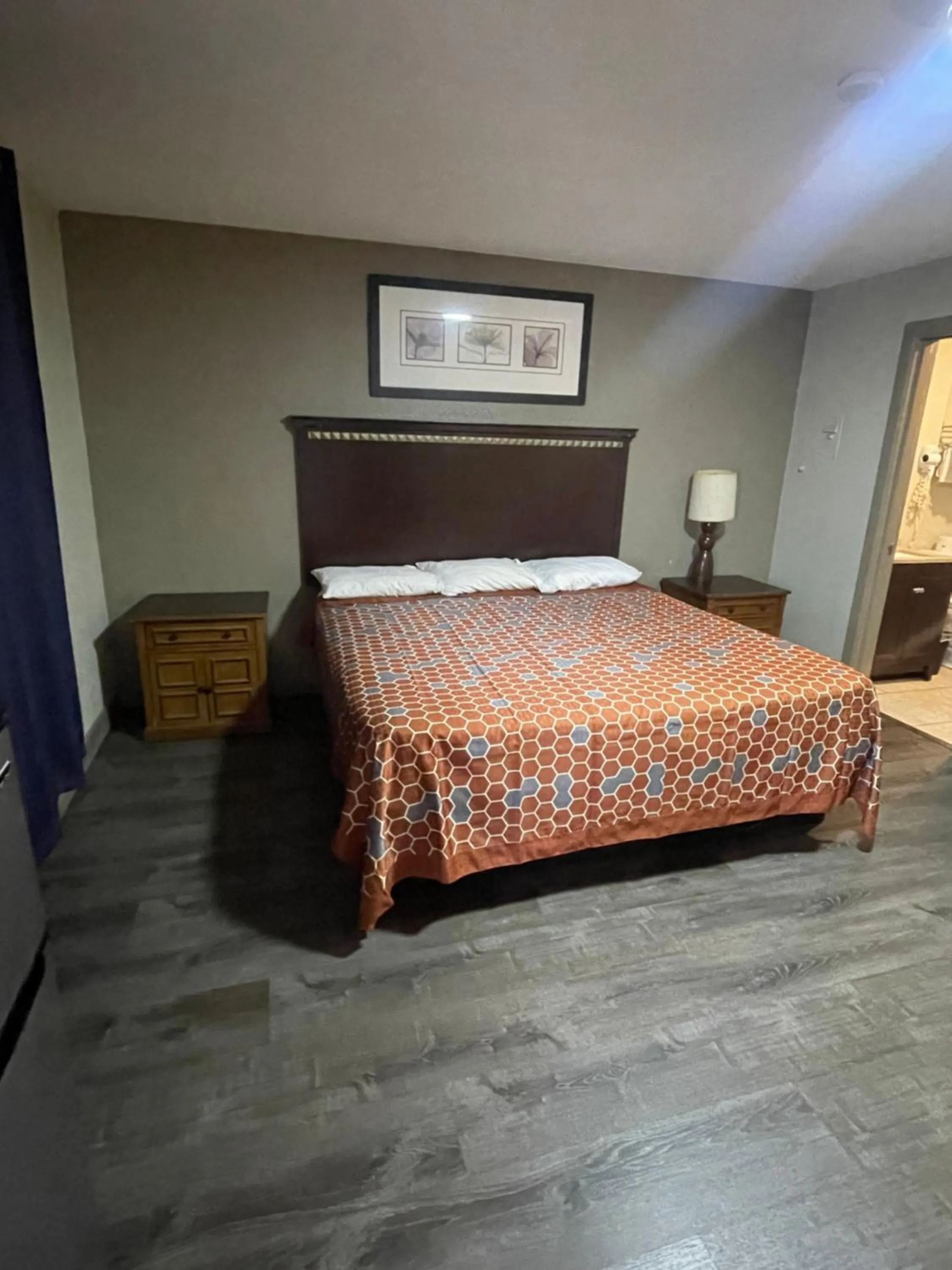 Bedroom, Bed in Western Lodge Phoenix Airport/Downtown