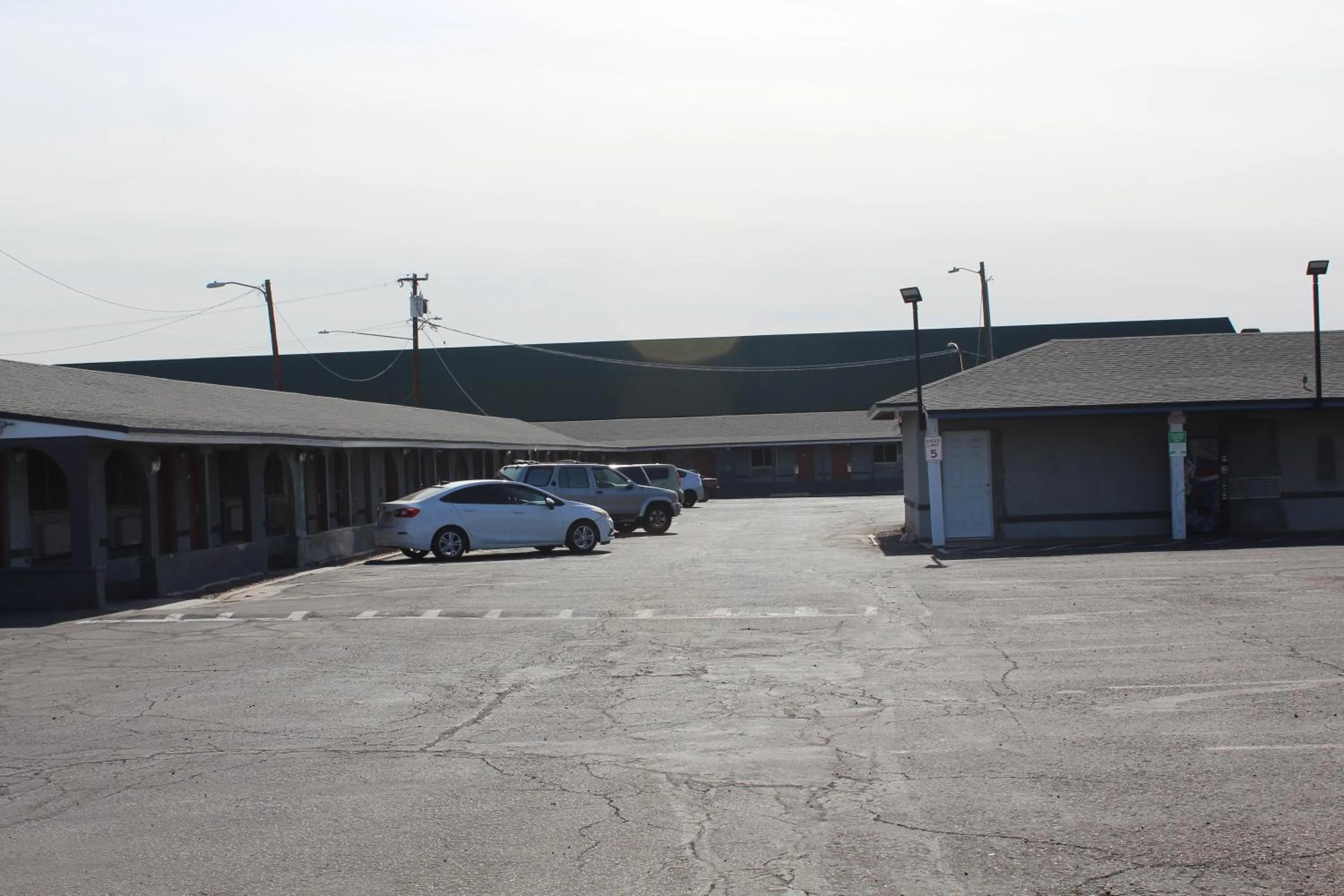 Property building in Western Lodge Phoenix Airport/Downtown
