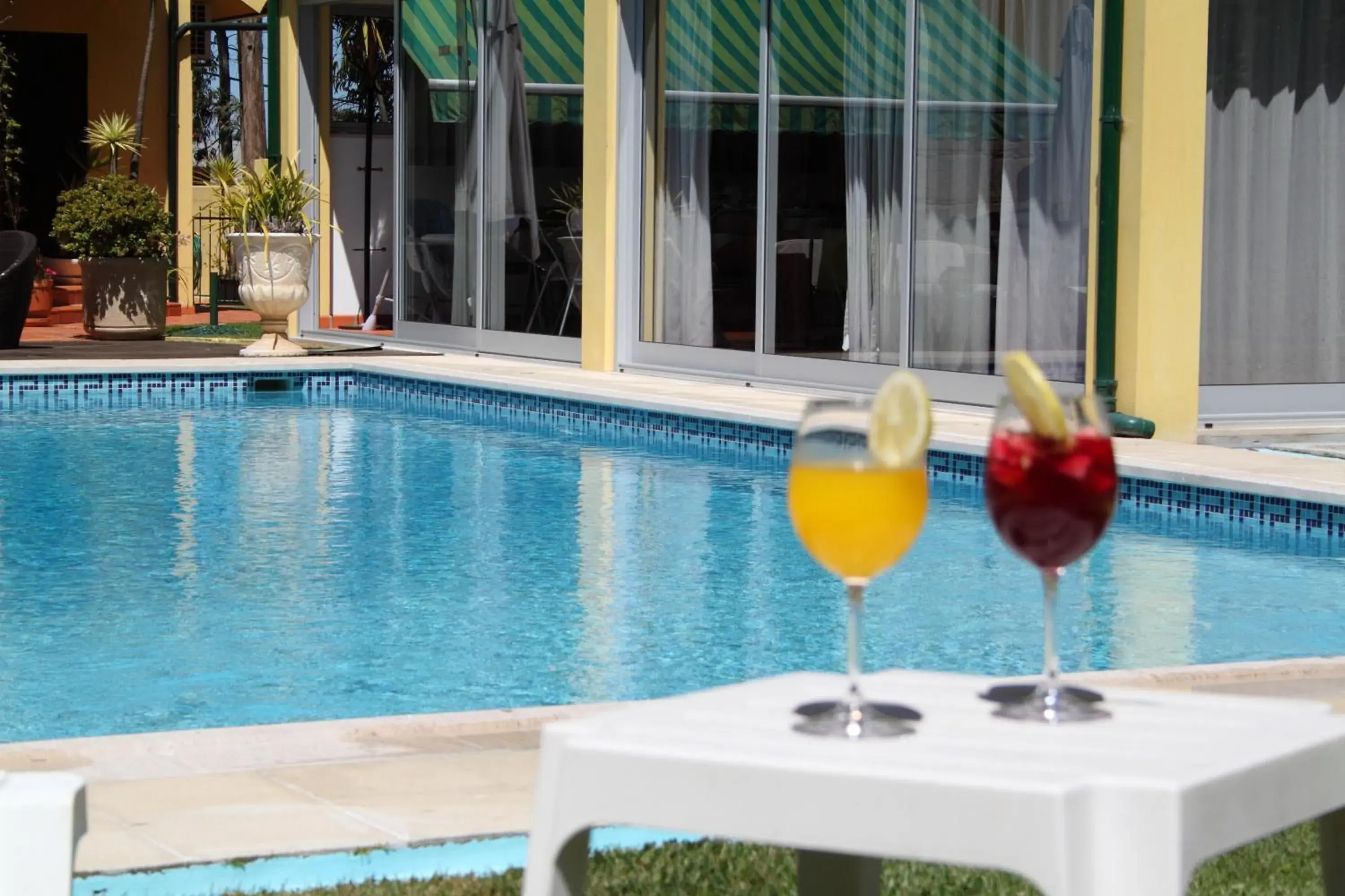 Guesthouse Pool & Sea Espinho Oporto Guesthouse Pool & Sea Espinho Oporto