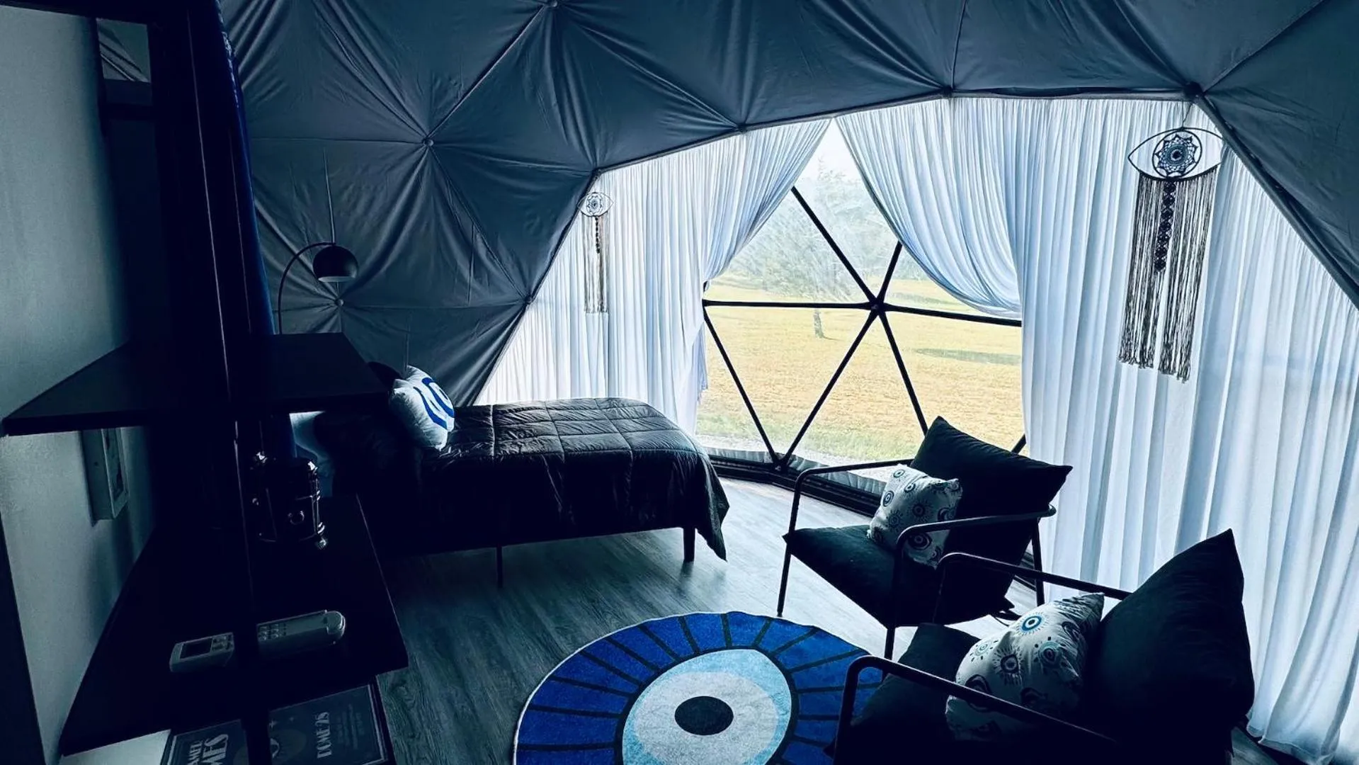 Photo of the whole room in DayDreamer Domes