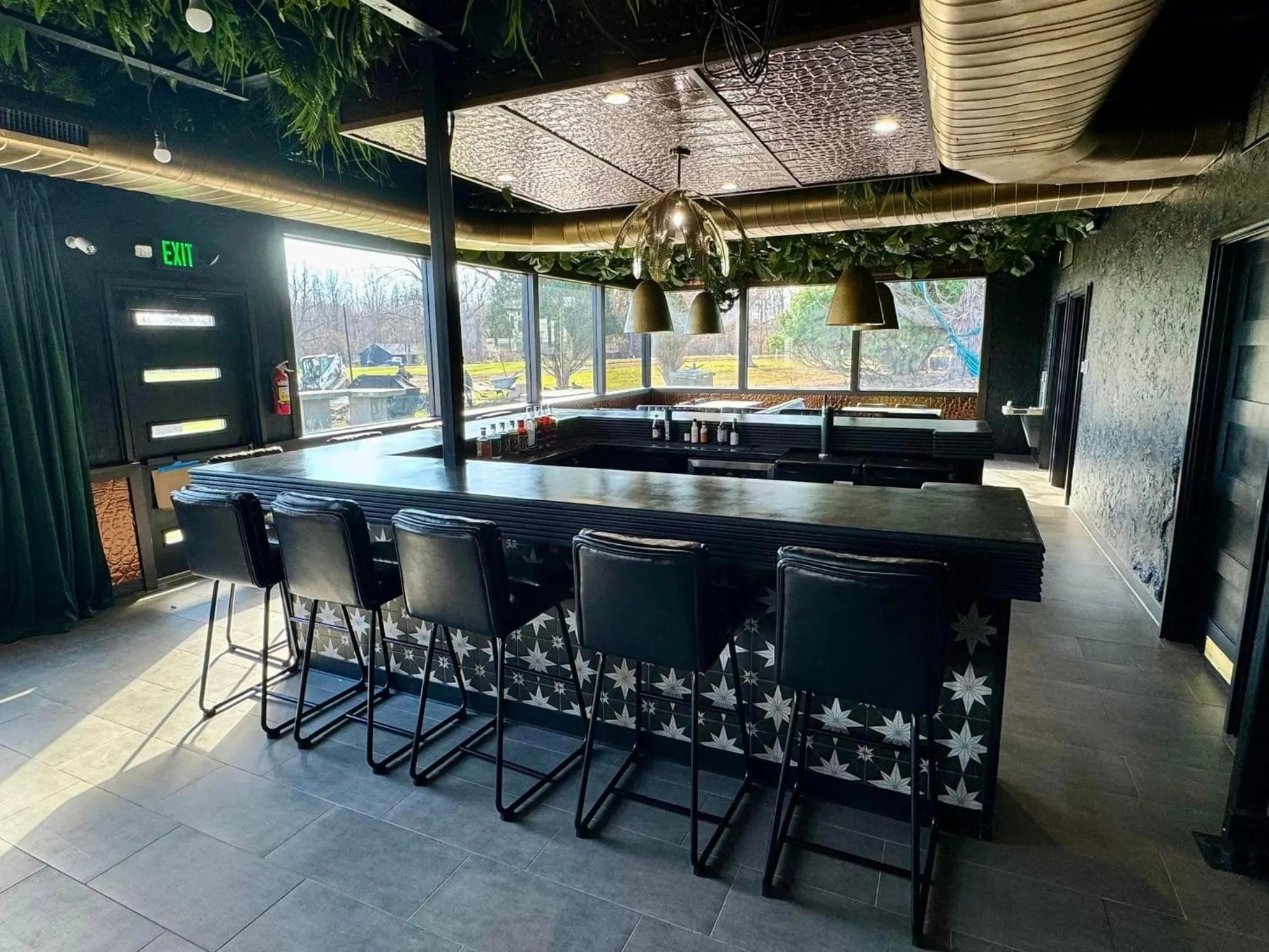 Restaurant/places to eat in DayDreamer Domes