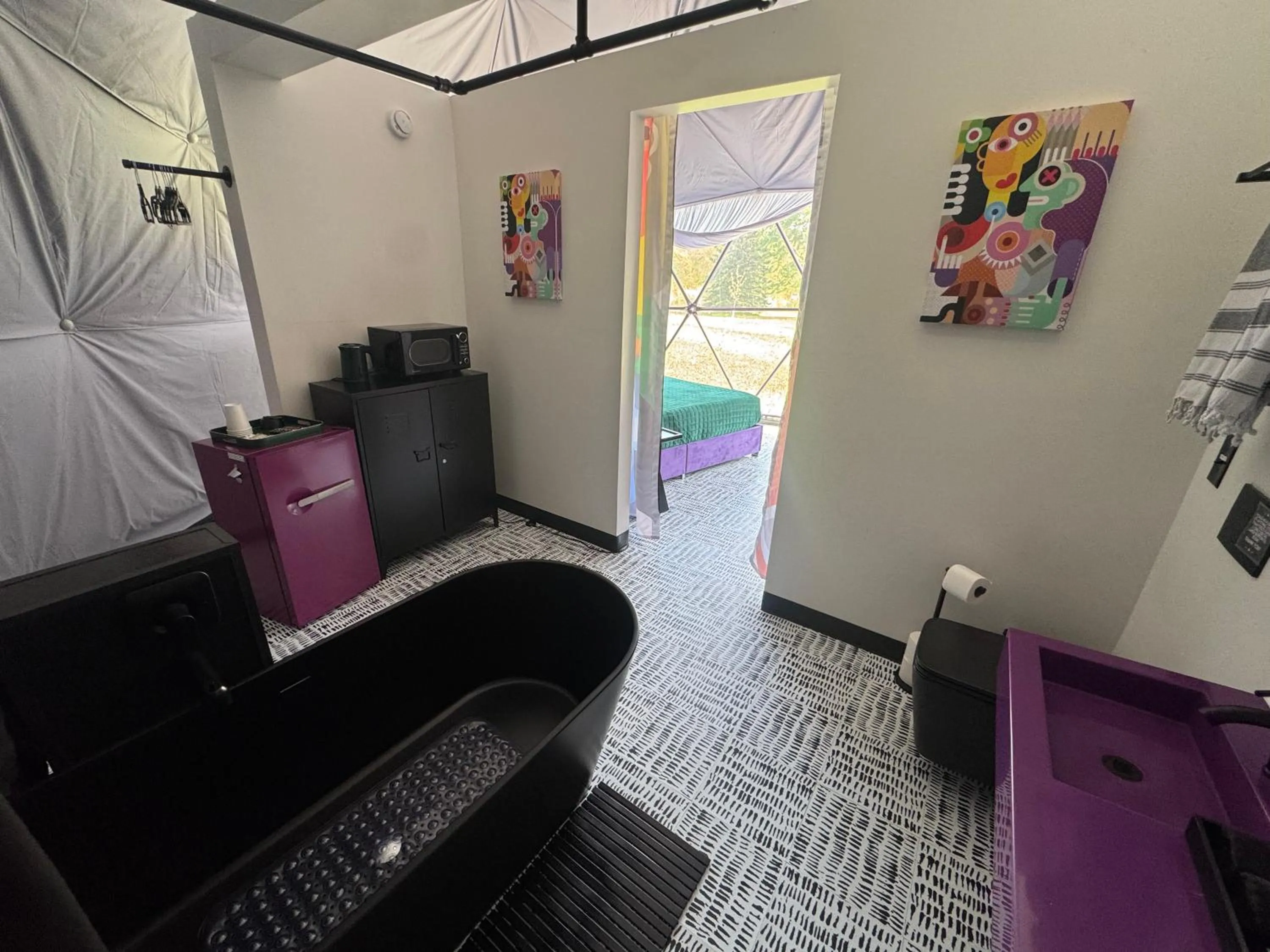 Bathroom in DayDreamer Domes