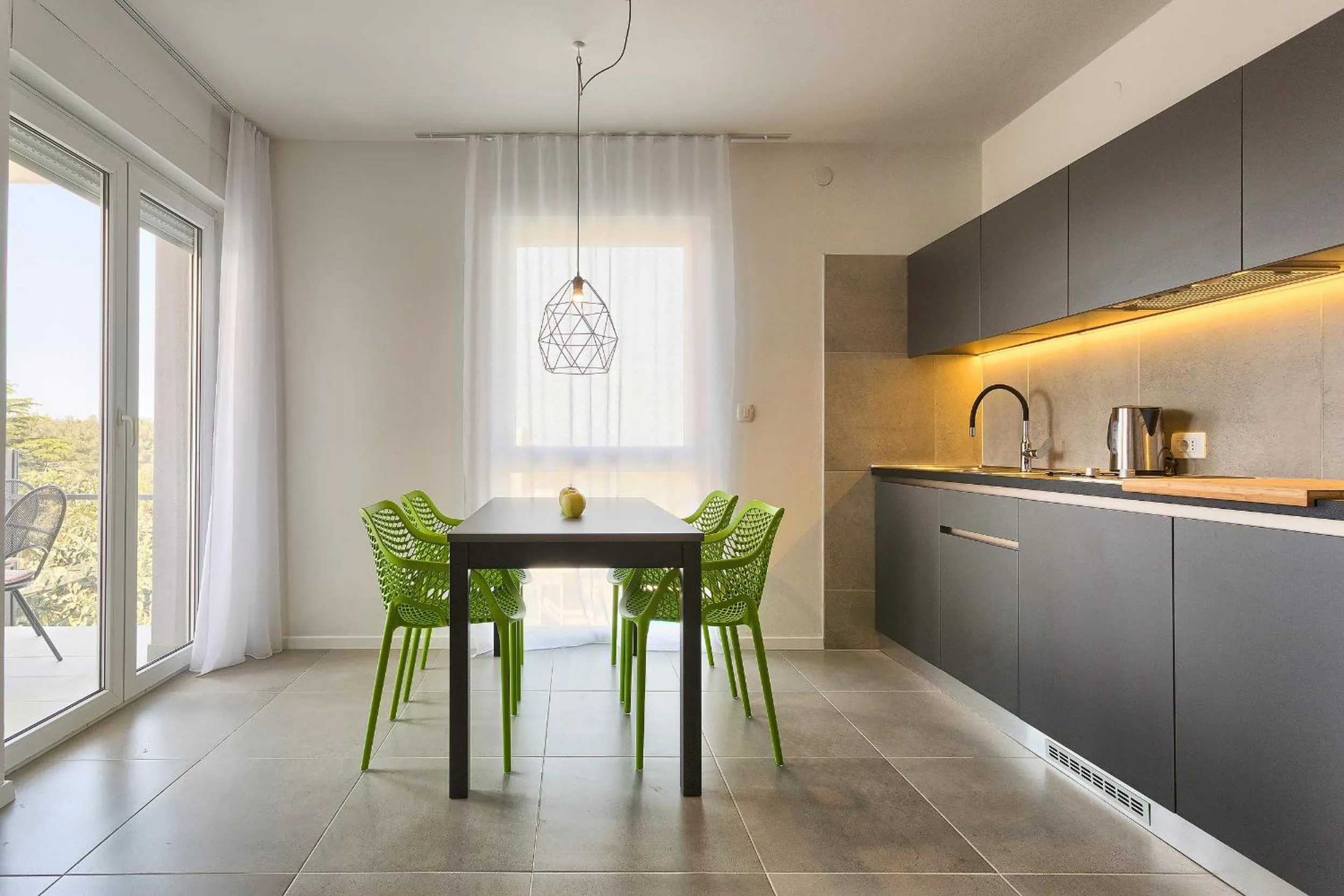 Kitchen or kitchenette in Astinian apartments Jadranka