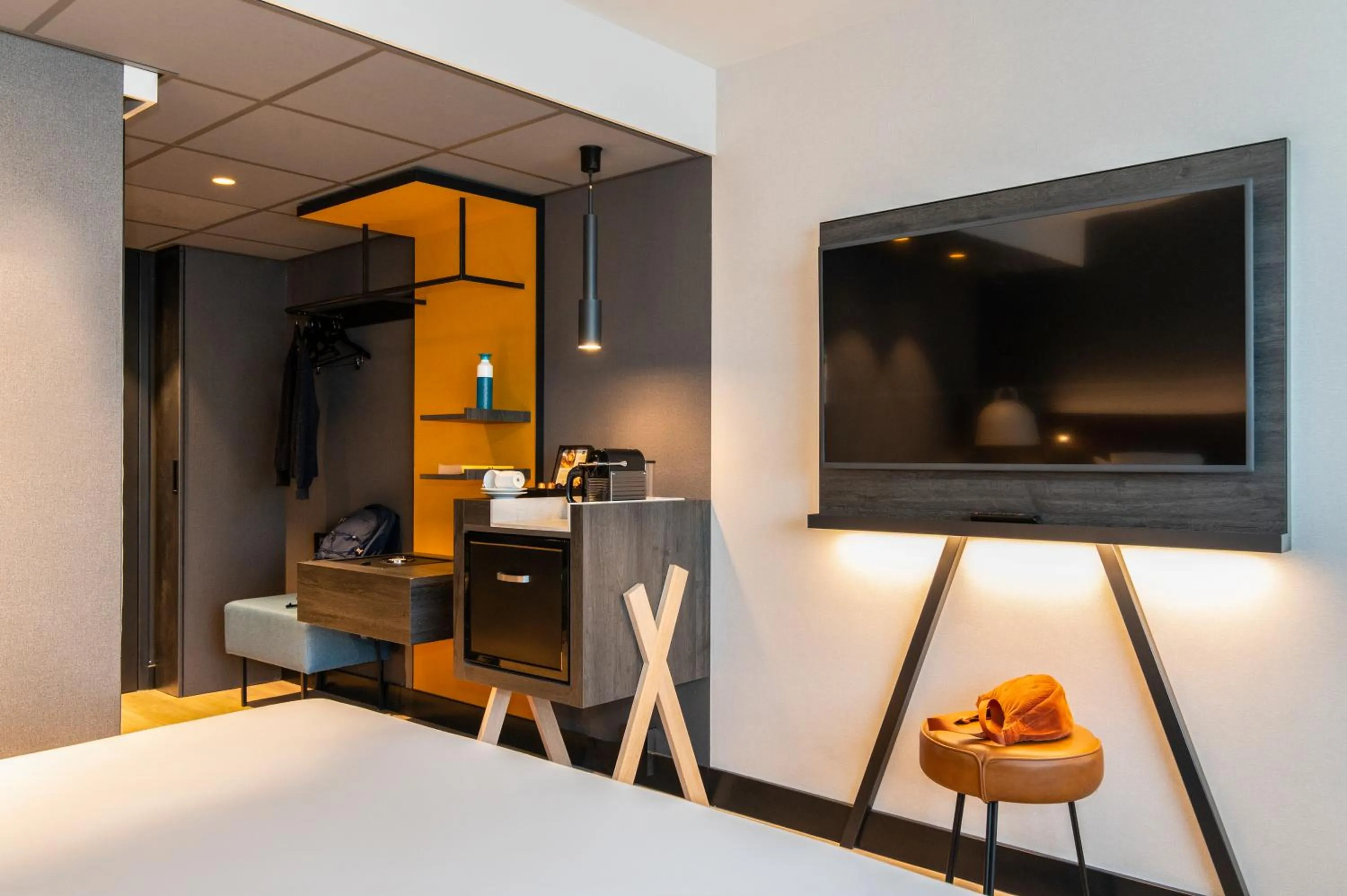 Bedroom, Bed in Mercure Amsterdam City Hotel