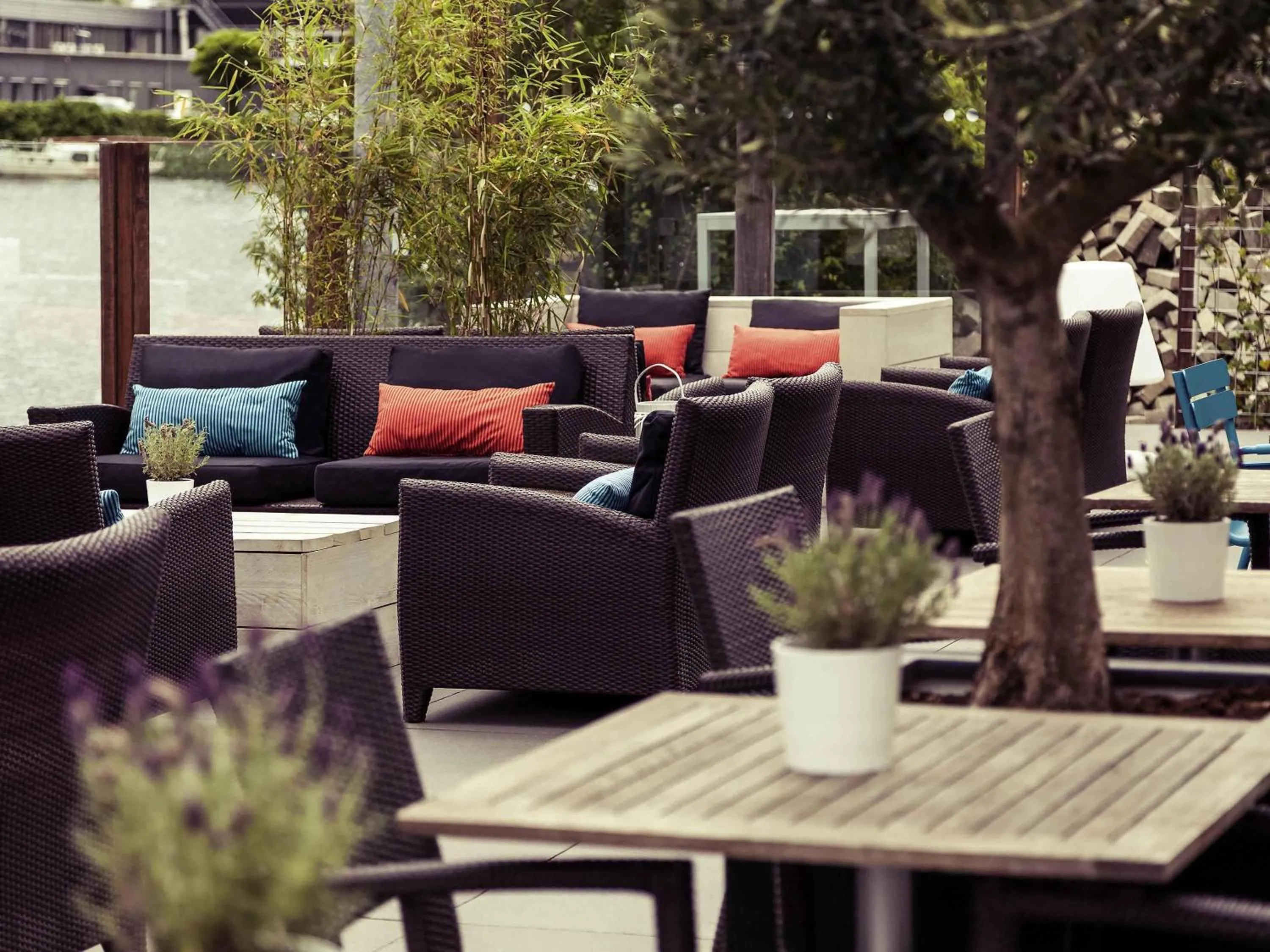 Restaurant/places to eat in Mercure Amsterdam City Hotel