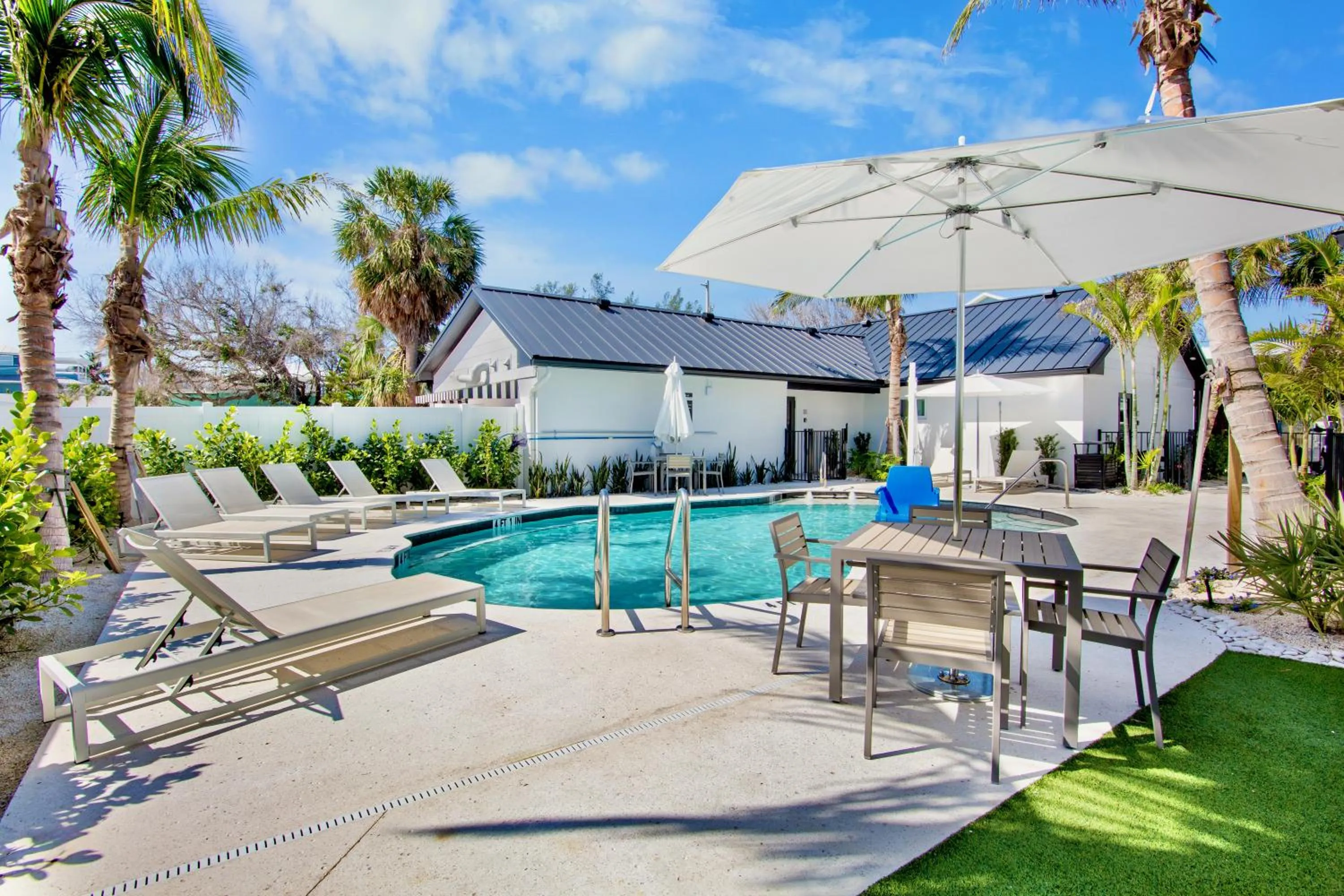 Swimming pool in The Retreat at Anna Maria Island Inn