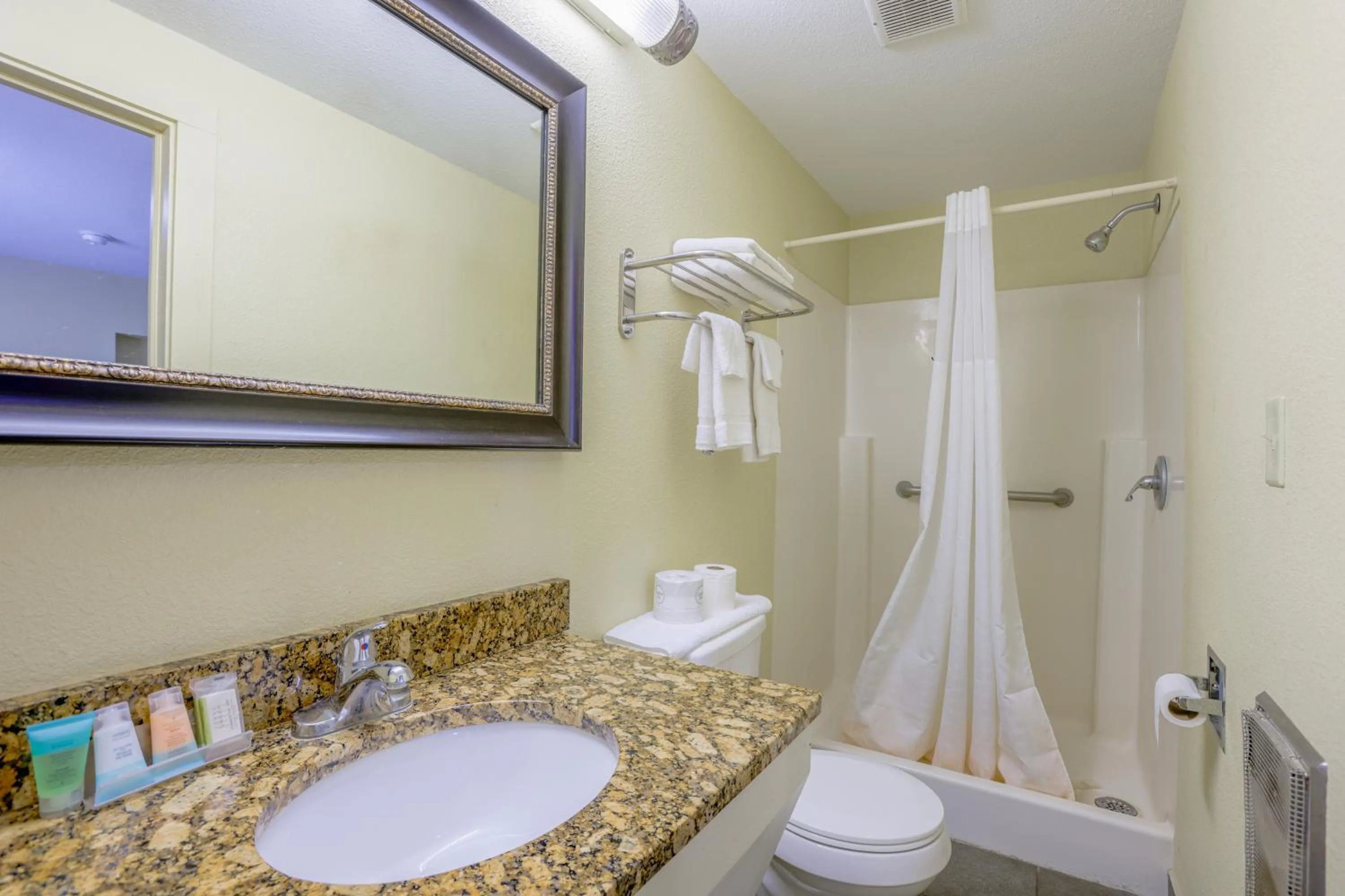 Bathroom in Budget Inn By OYO Natural Bridge I-81