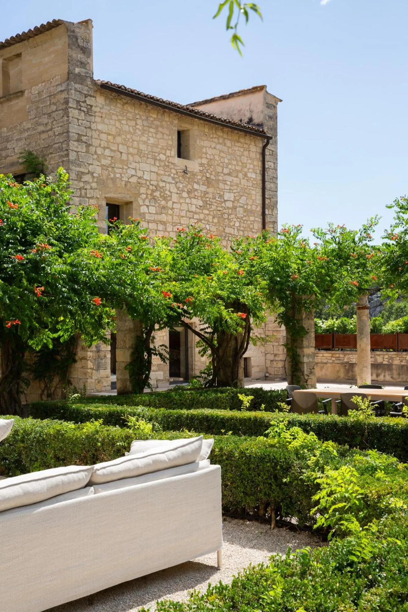 Garden in Prieuré Saint-Nicolas - Les Maisons