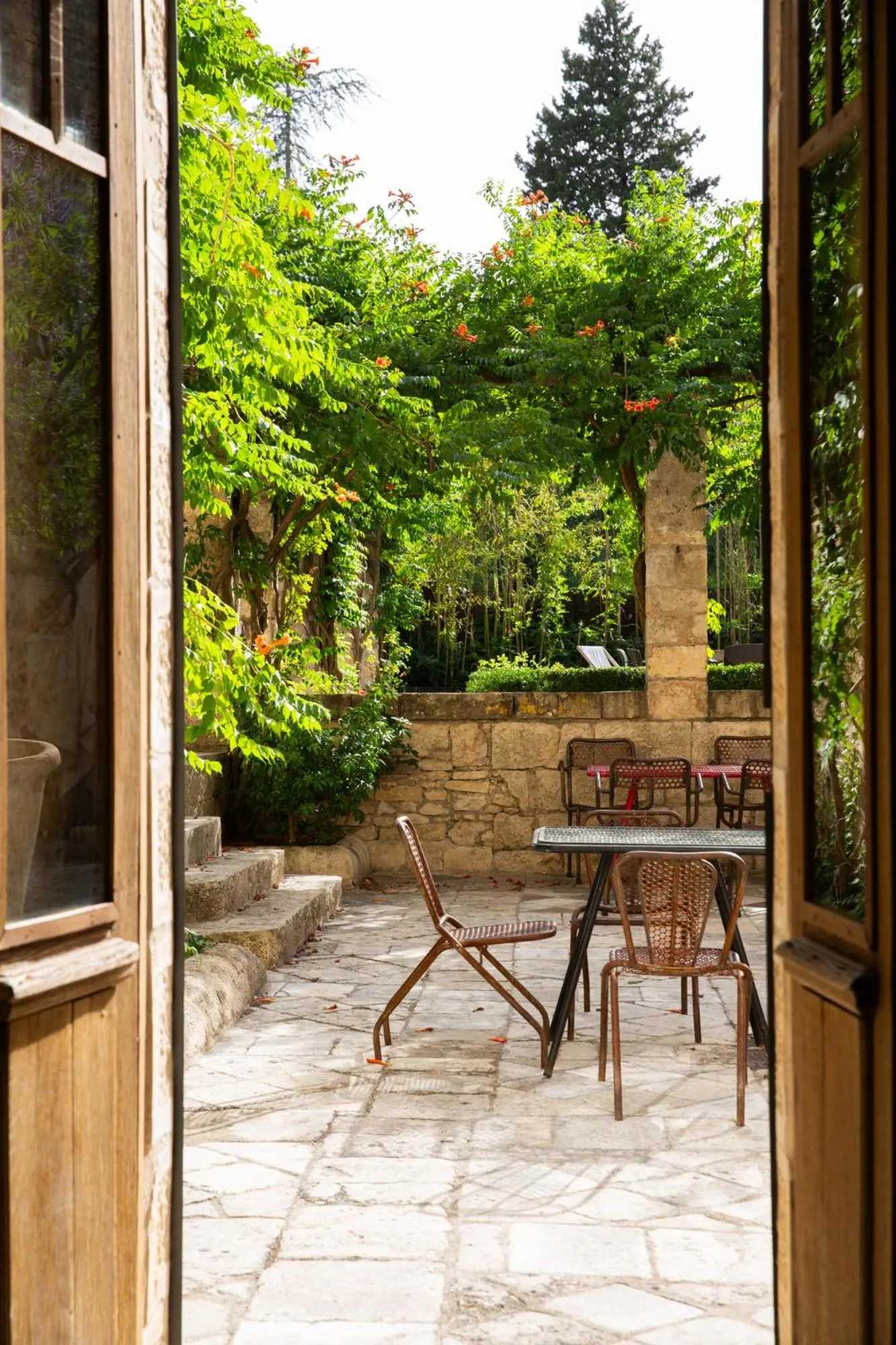 Patio in Prieuré Saint-Nicolas - Les Maisons
