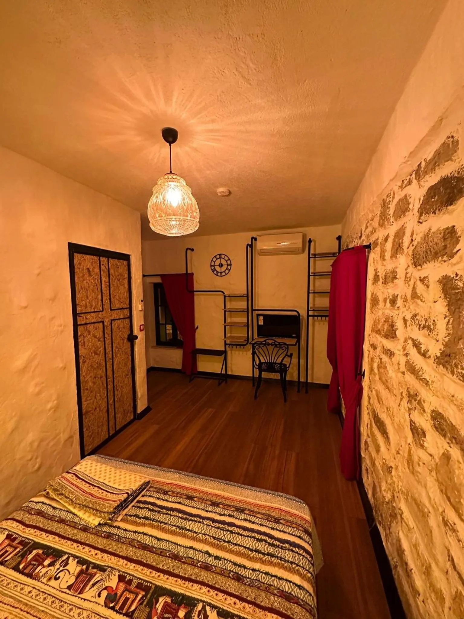 Photo of the whole room in Romalı Guesthouse