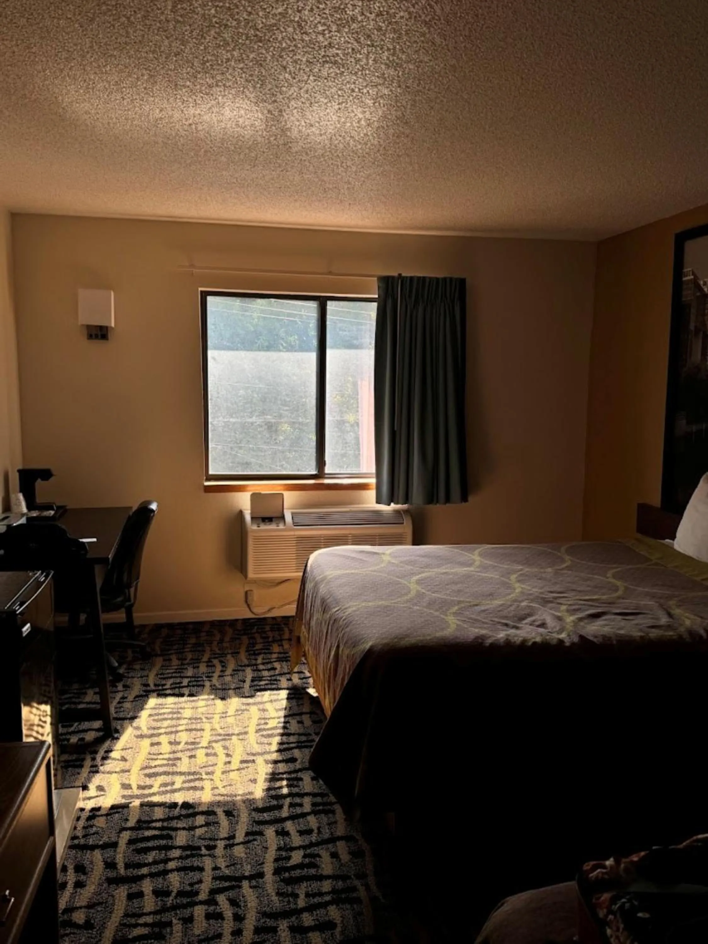 Bedroom, Bed in West Point Inn &amp; Suits