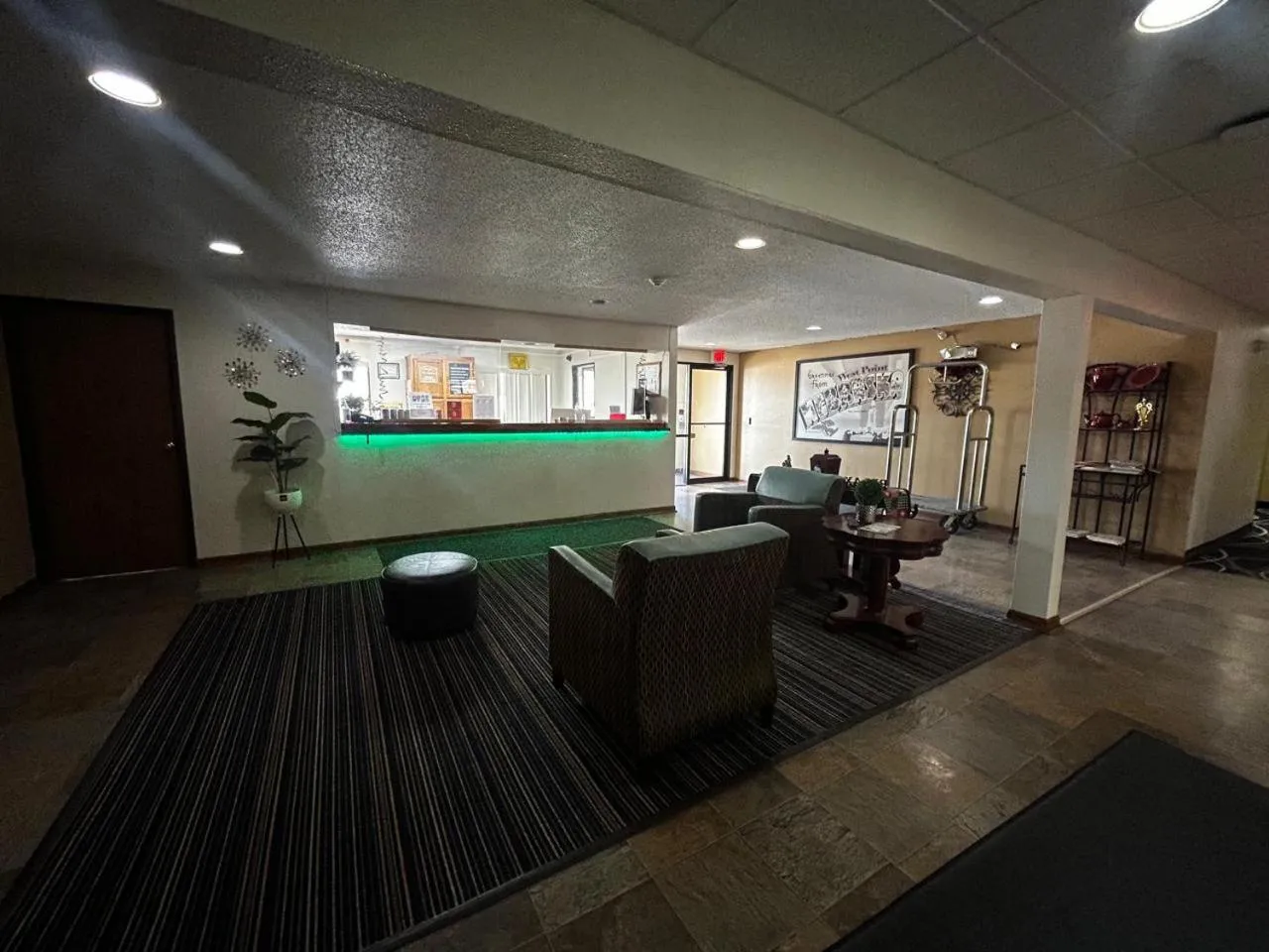 Lobby or reception in West Point Inn &amp; Suits