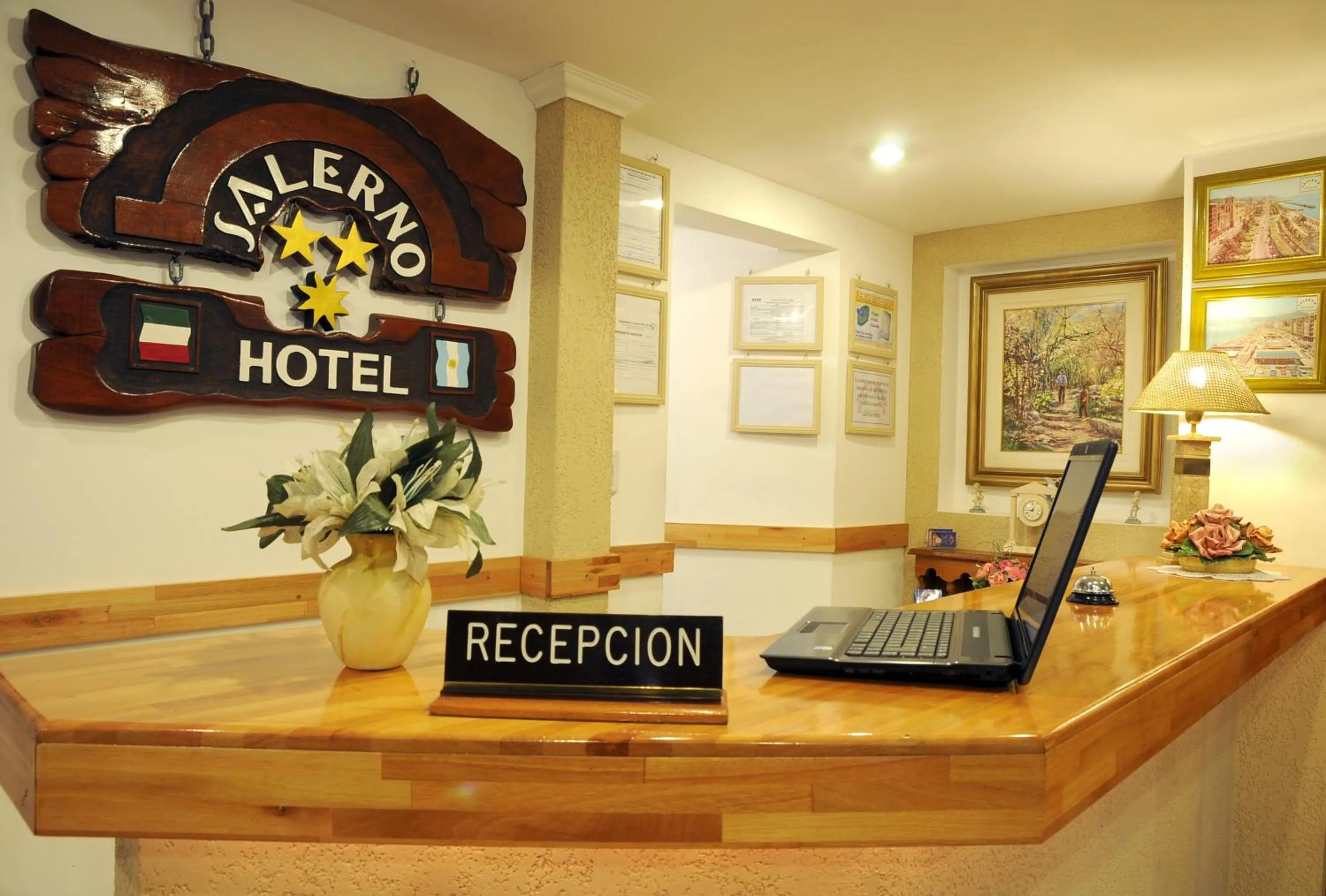 Lobby or reception in Hotel Salerno
