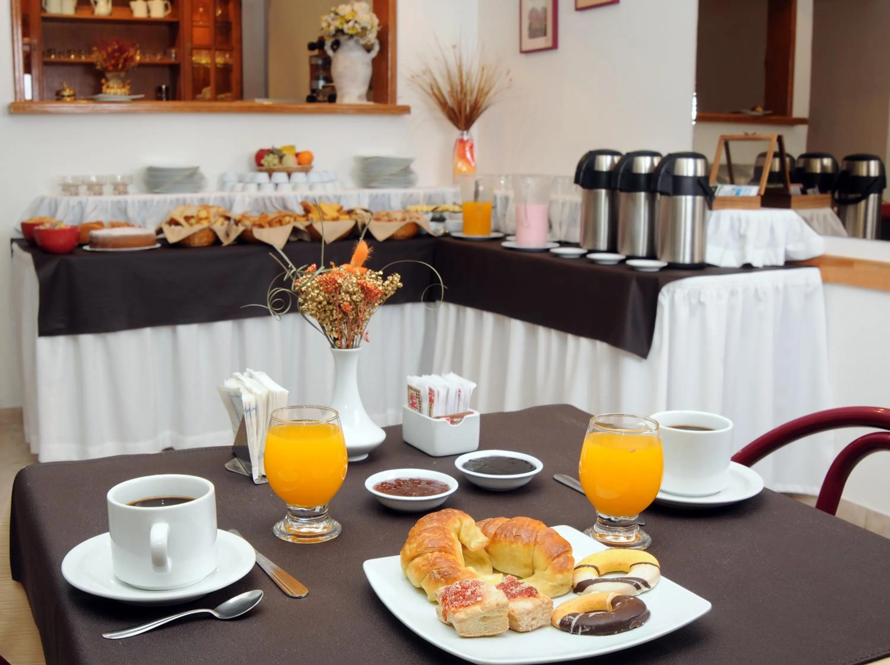 Breakfast in Hotel Salerno