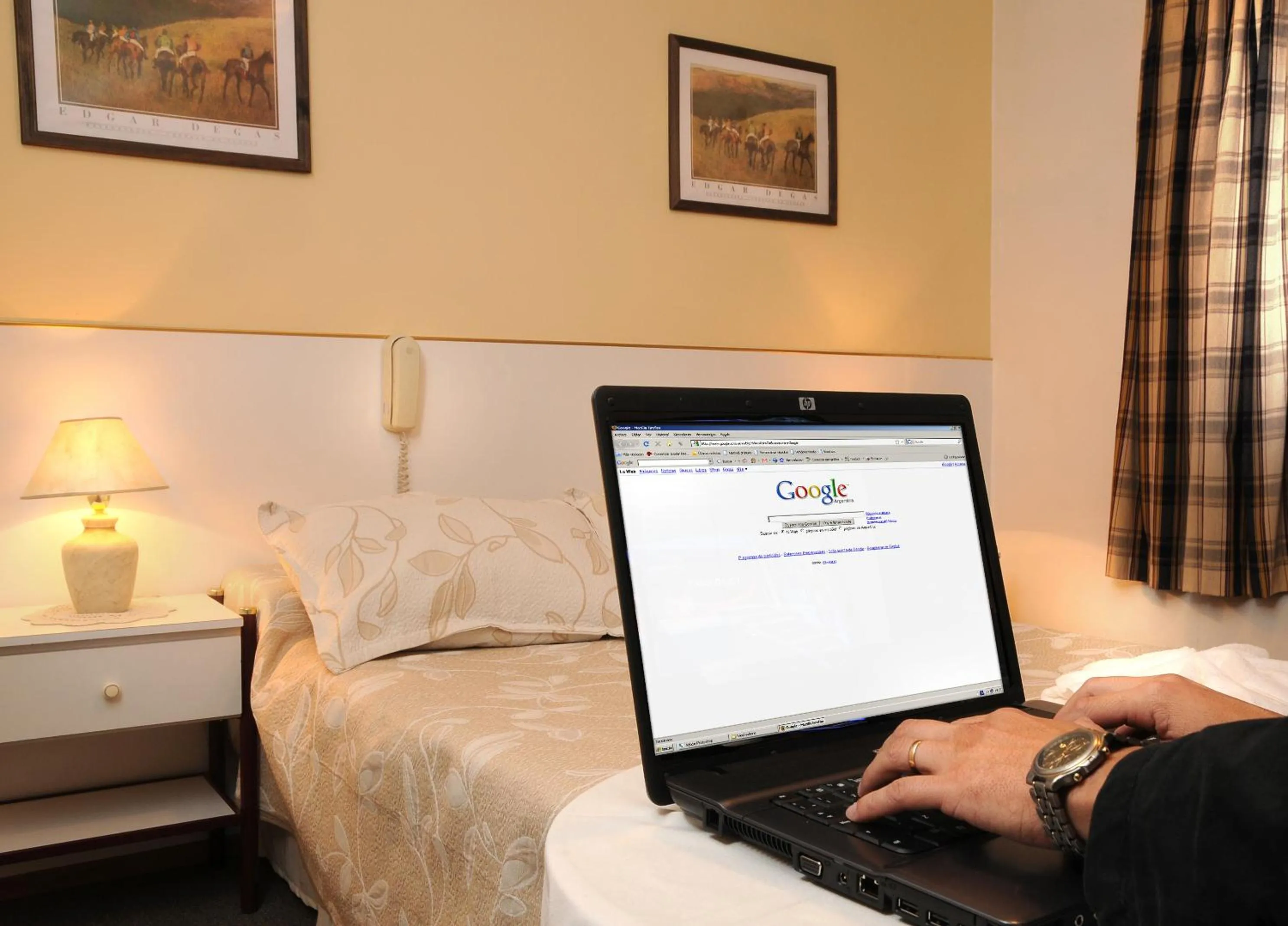 TV and multimedia, Bed in Hotel Salerno