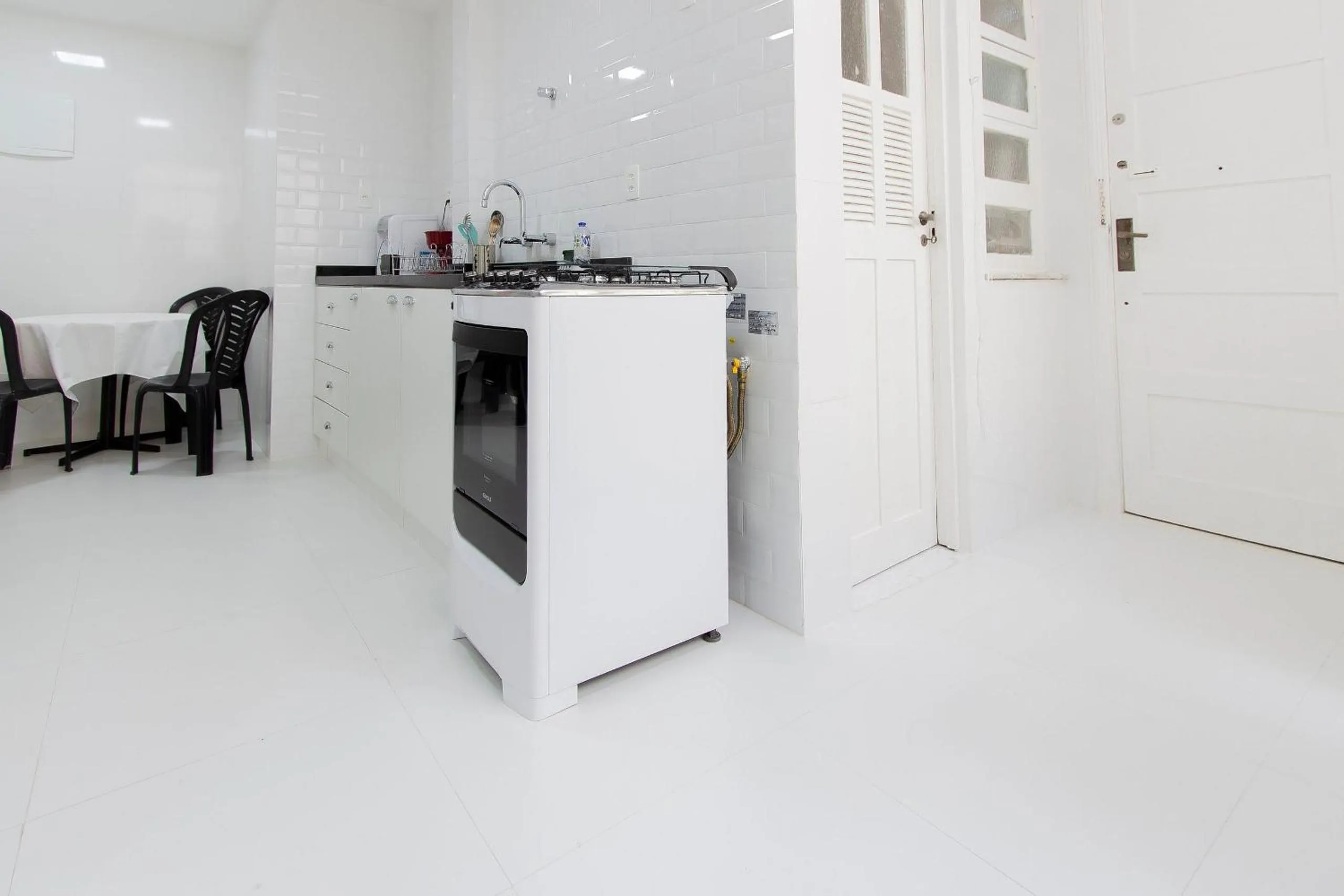 Communal kitchen in Exclusivo 3Qtos c/ Garagem em Copacabana, conforto