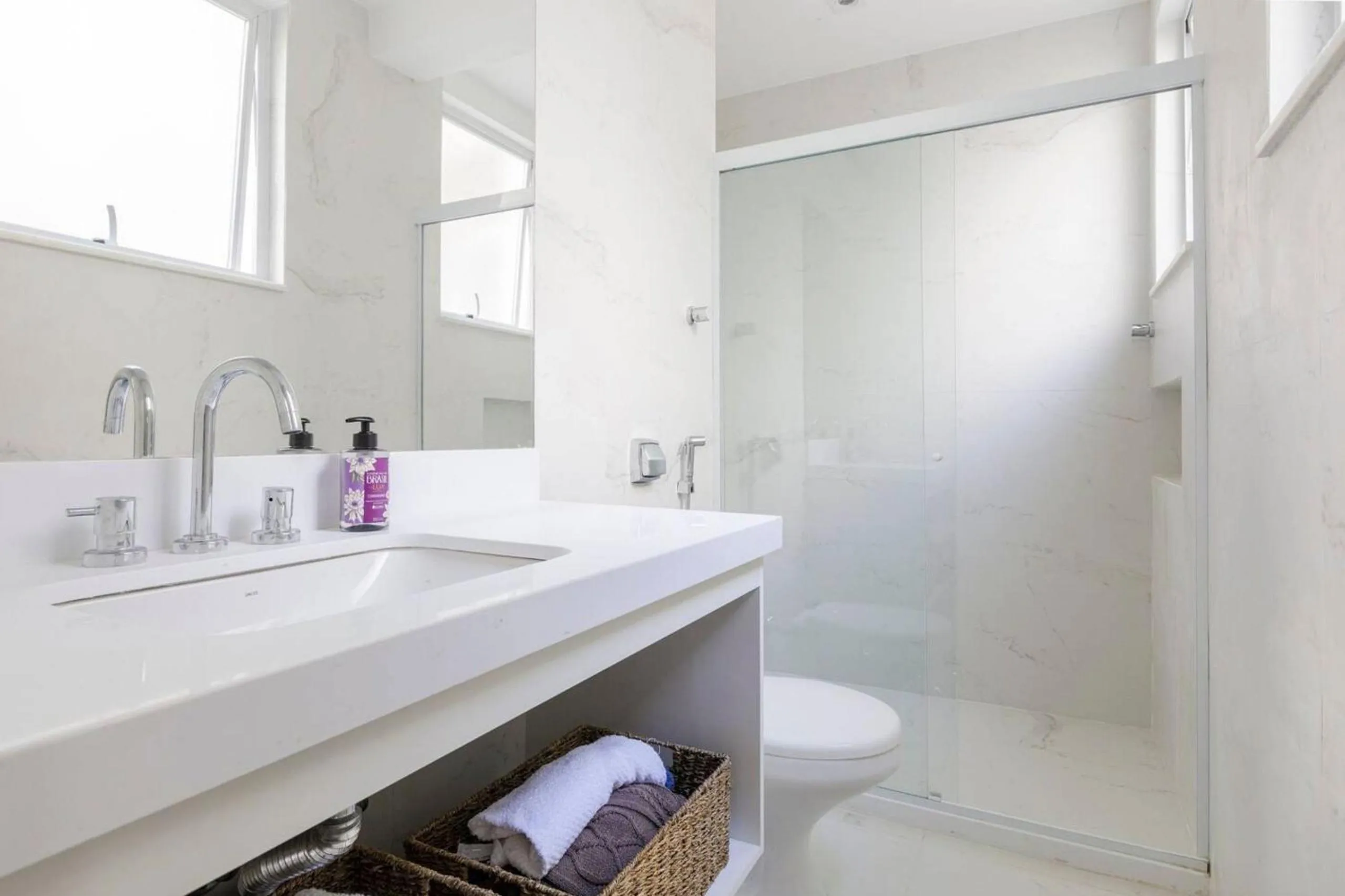 Shower in Exclusivo 3Qtos c/ Garagem em Copacabana, conforto