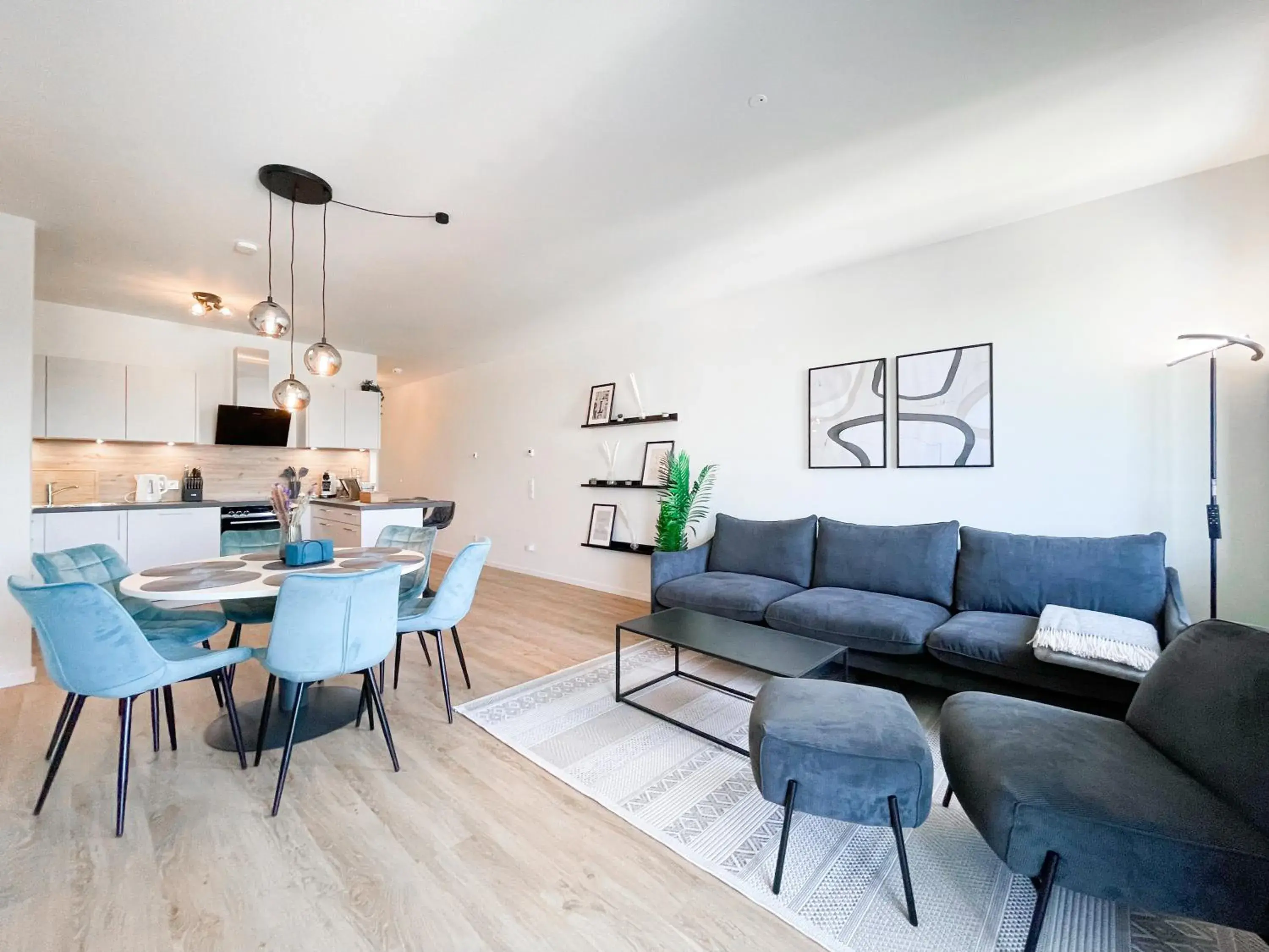 UNiQE- 6 pers - design apartment - fair - SKY-TV - parking UNiQE- 6 pers - design apartment - fair - SKY-TV - parking