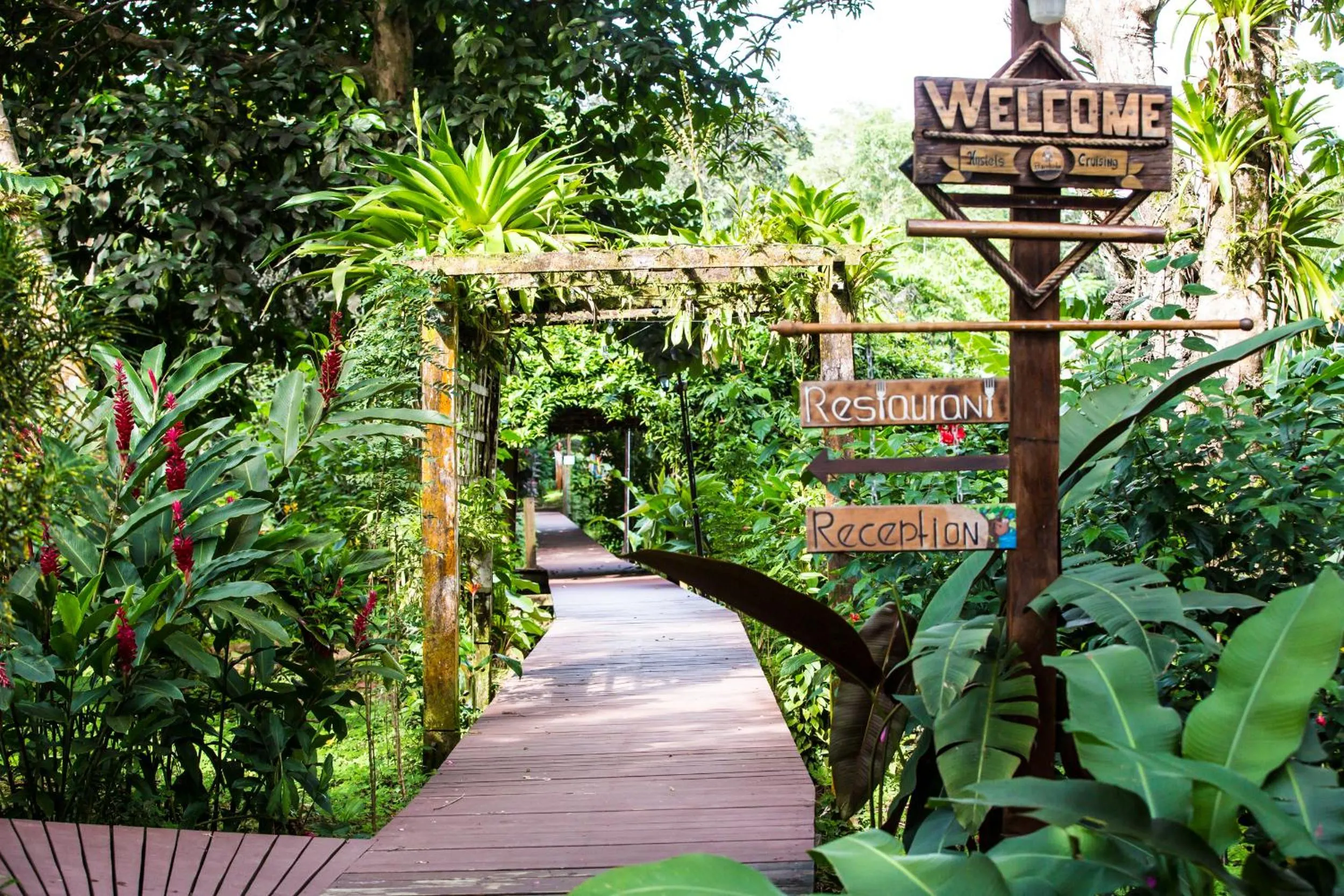 Facade/entrance in Bambuda Lodge