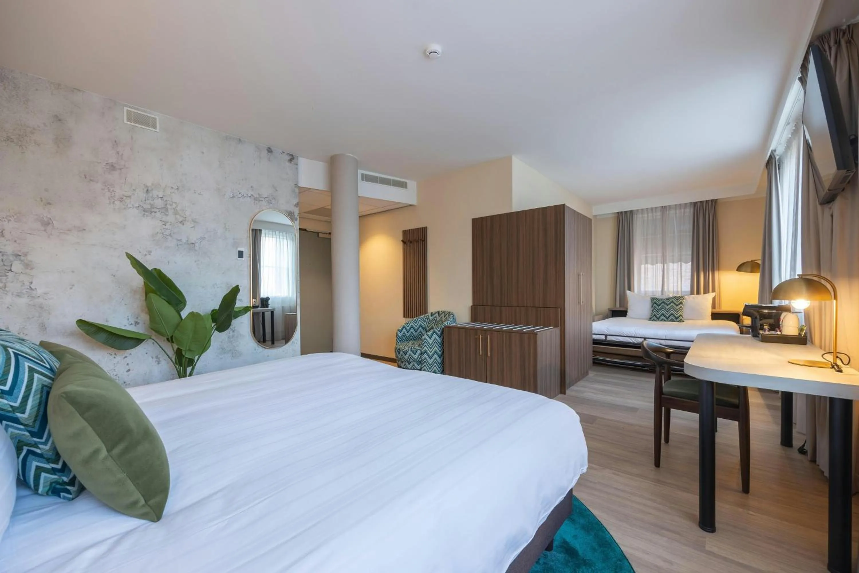 Photo of the whole room, Bed in Leonardo Hotel Breda City Center