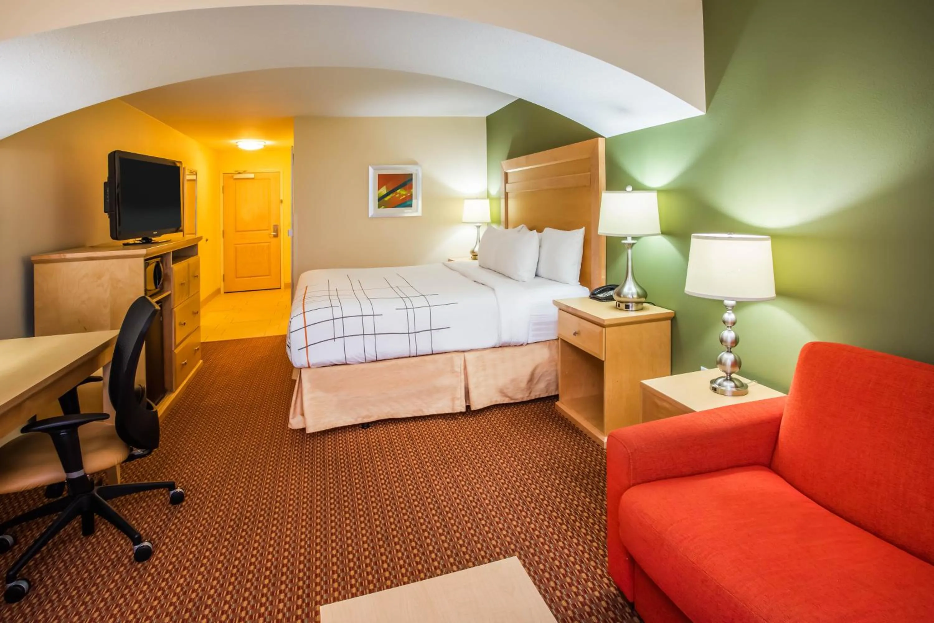 Bed in La Quinta by Wyndham Rochester Mayo Clinic Area South