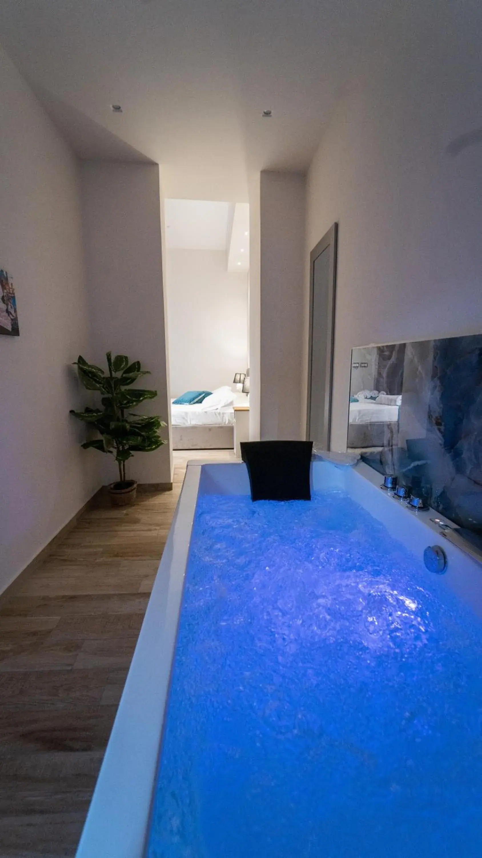 Suite with Spa Bath in Sensoria Naxos Suites Suite with Spa Bath in Sensoria Naxos Suites