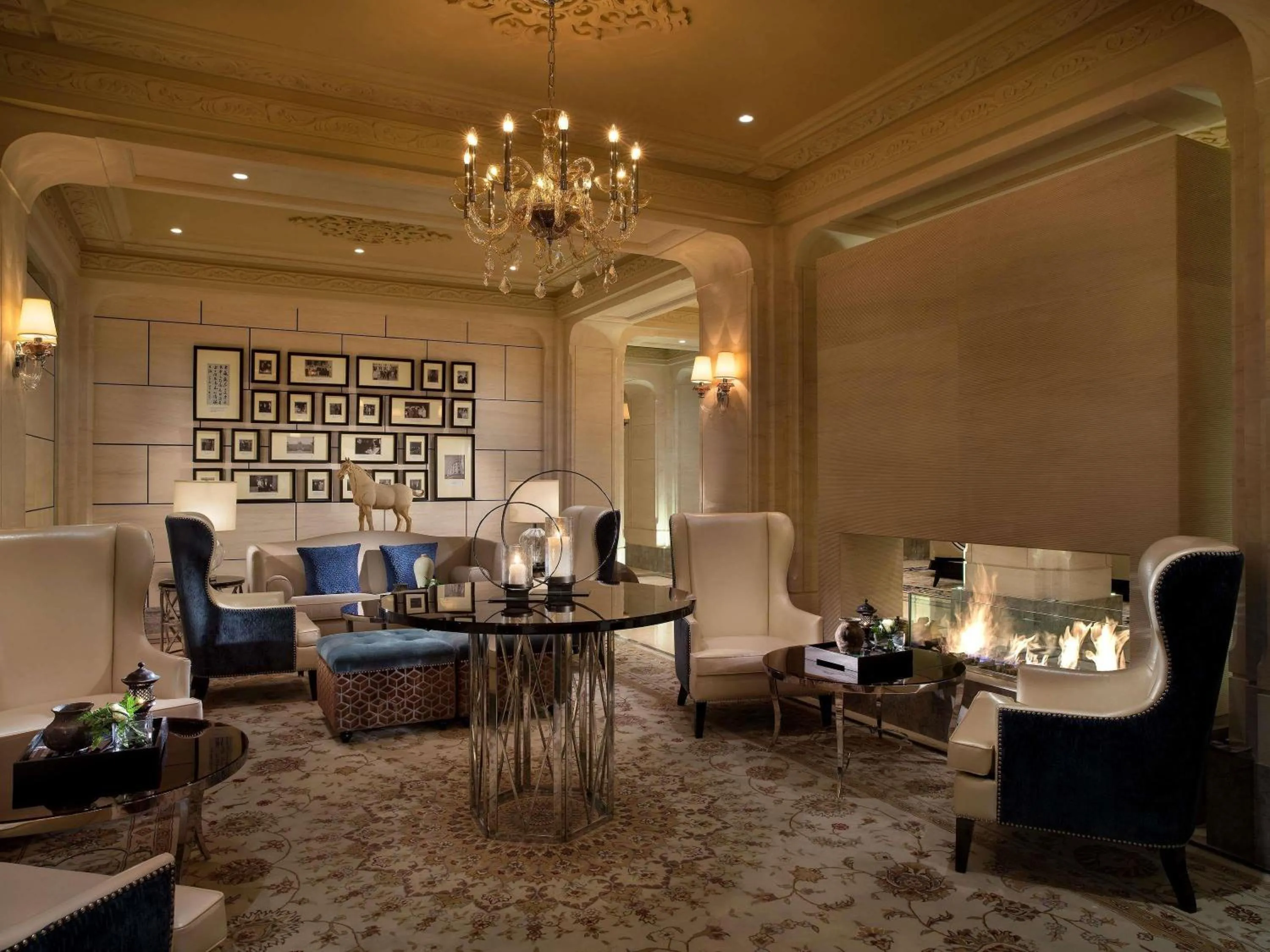 Lounge or bar in Sofitel Legend People's Grand Hotel Xi'an