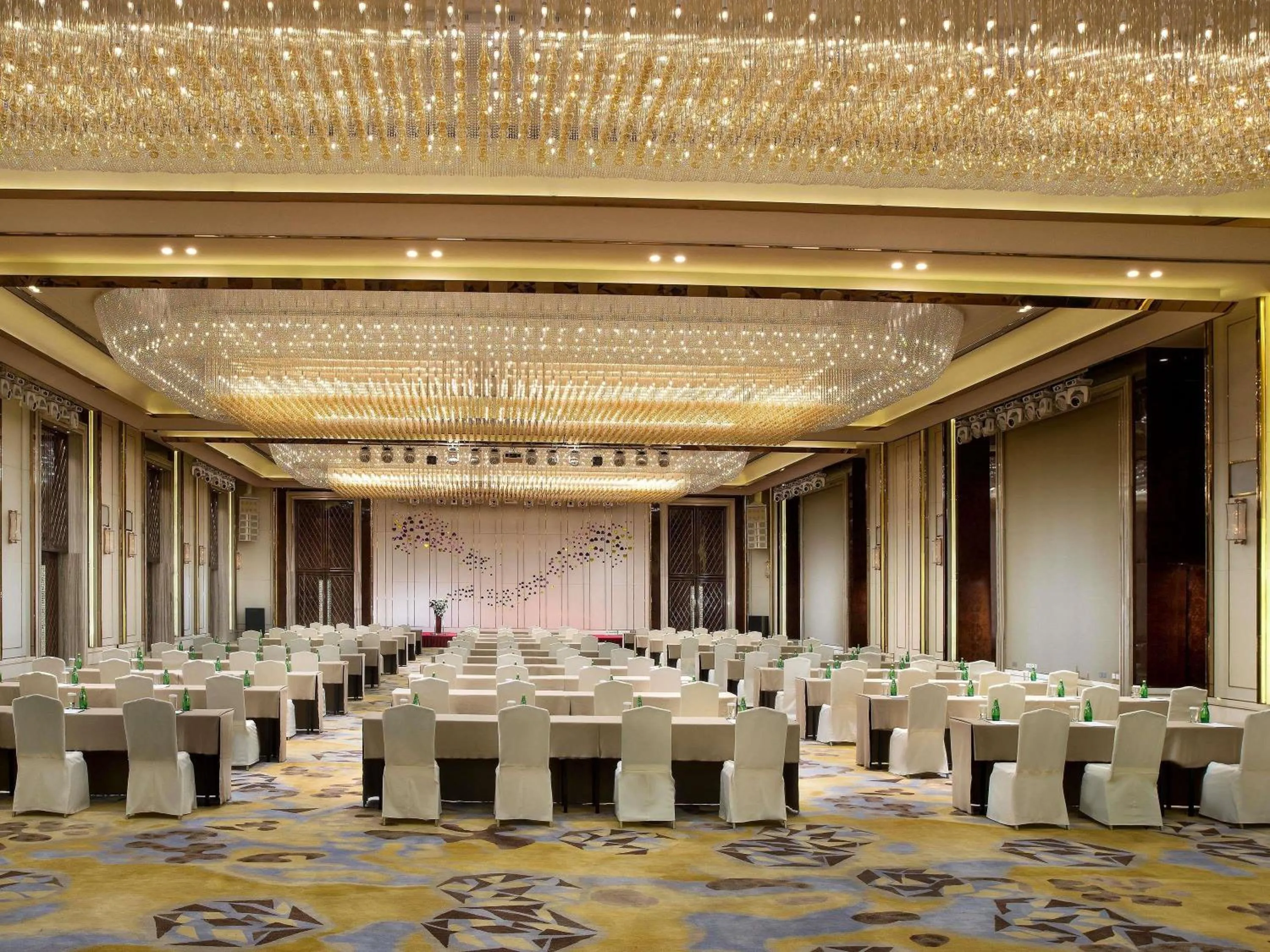 Meeting/conference room in Sofitel Legend People's Grand Hotel Xi'an