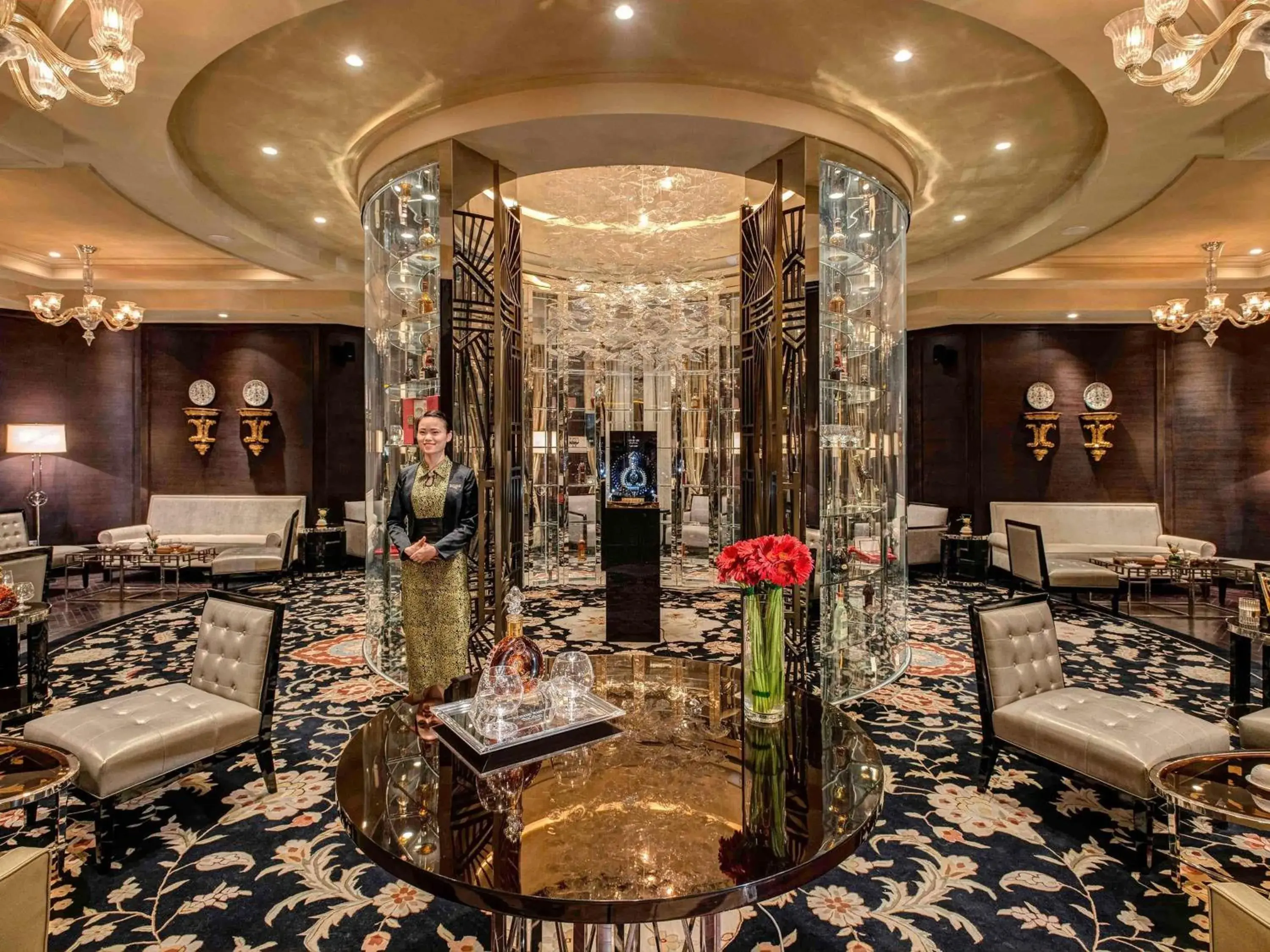 Lounge or bar in Sofitel Legend People's Grand Hotel Xi'an Lounge or bar in Sofitel Legend People's Grand Hotel Xi'an