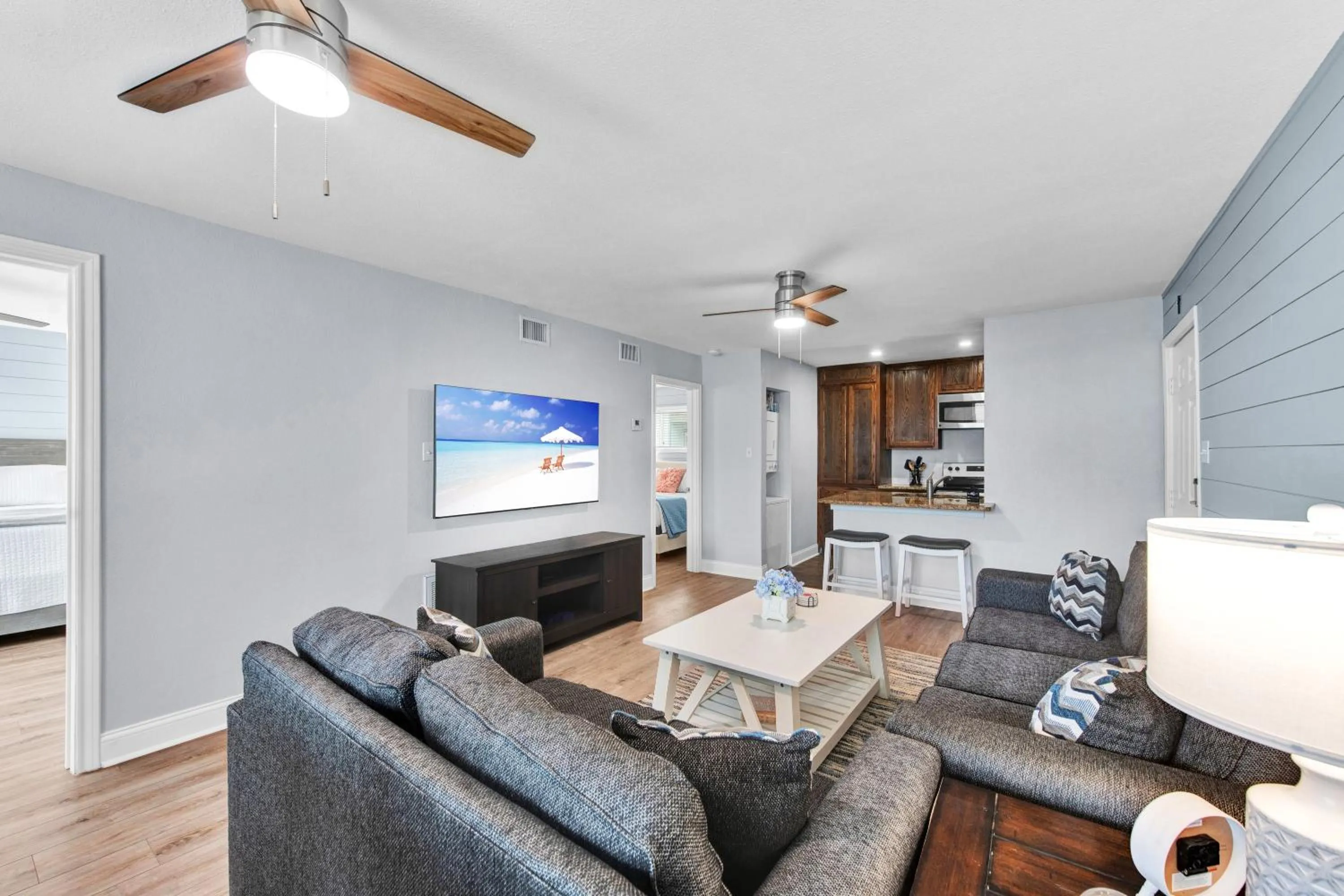 Other in Chasing Waves BH201