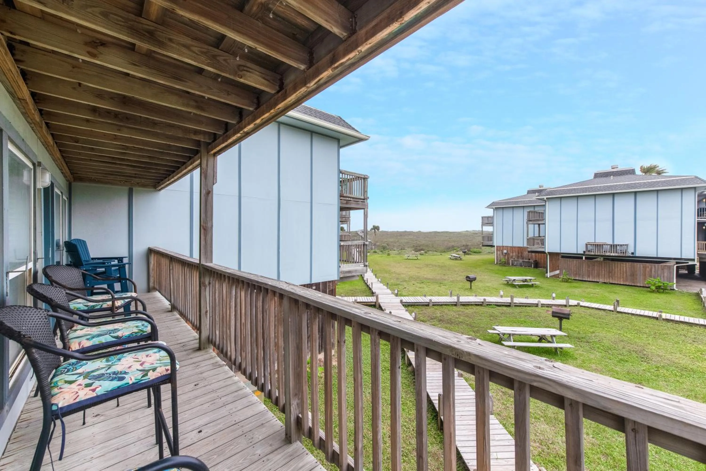 Other in Chasing Waves BH201